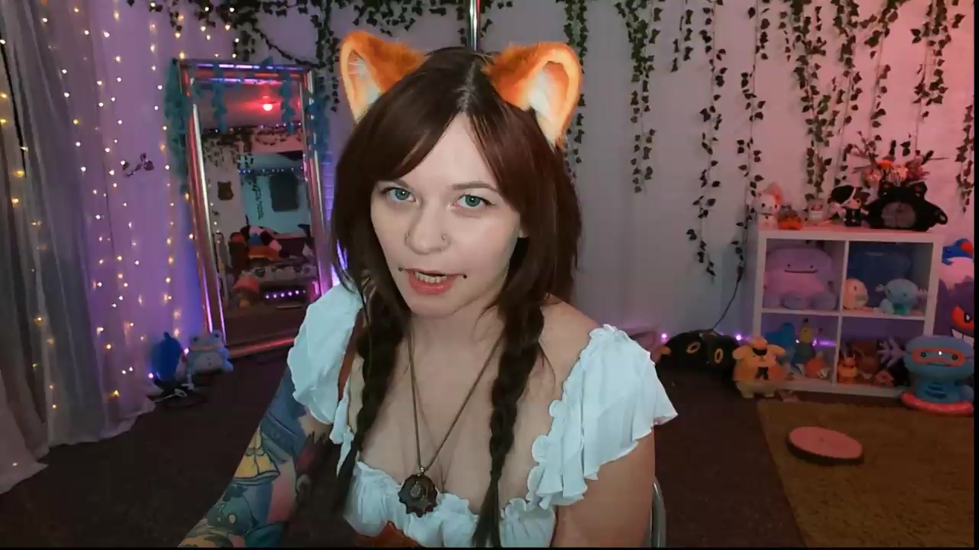 Gallery image thumbnail from Pawmira's myfreecams stream on, 07/08/2026, 20:08 image 19 of 20