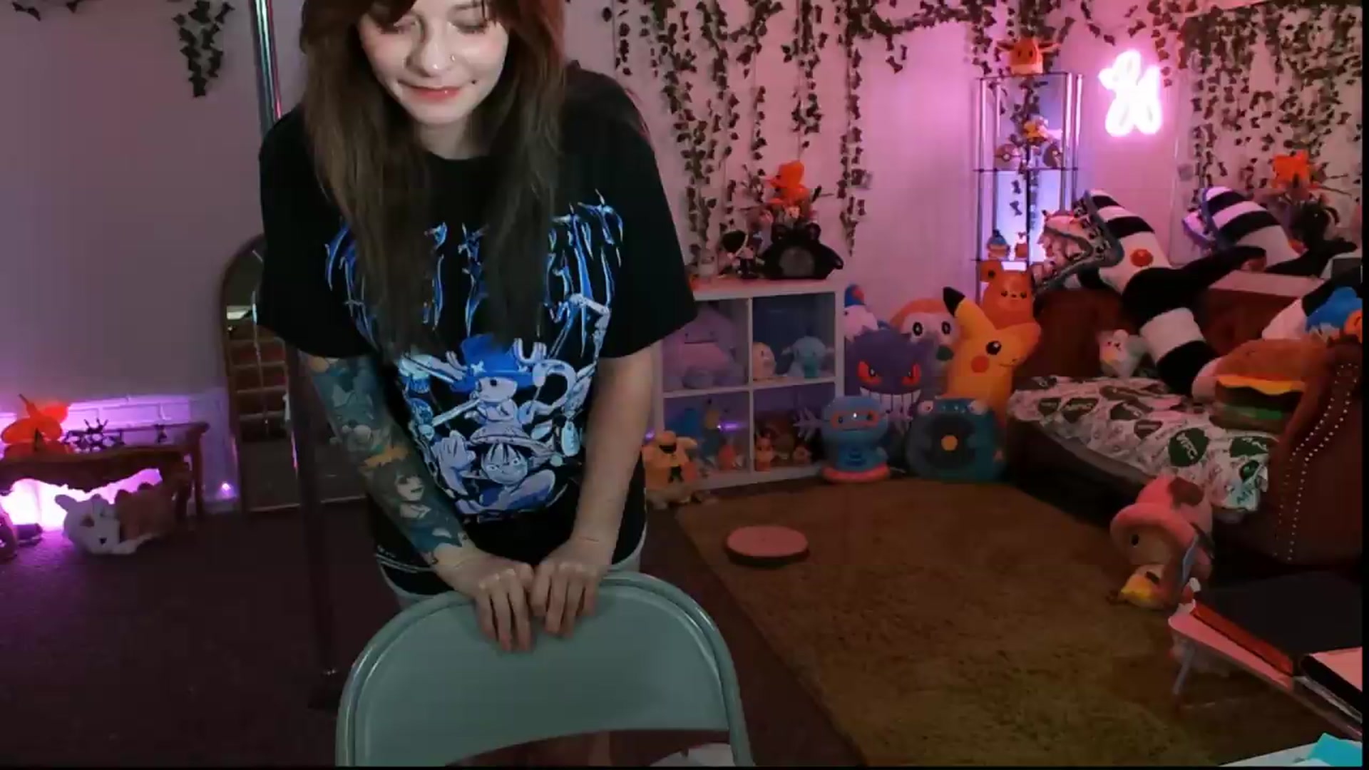 Gallery image thumbnail from Pawmira's myfreecams stream on, 07/10/2026, 20:17 image 6 of 20