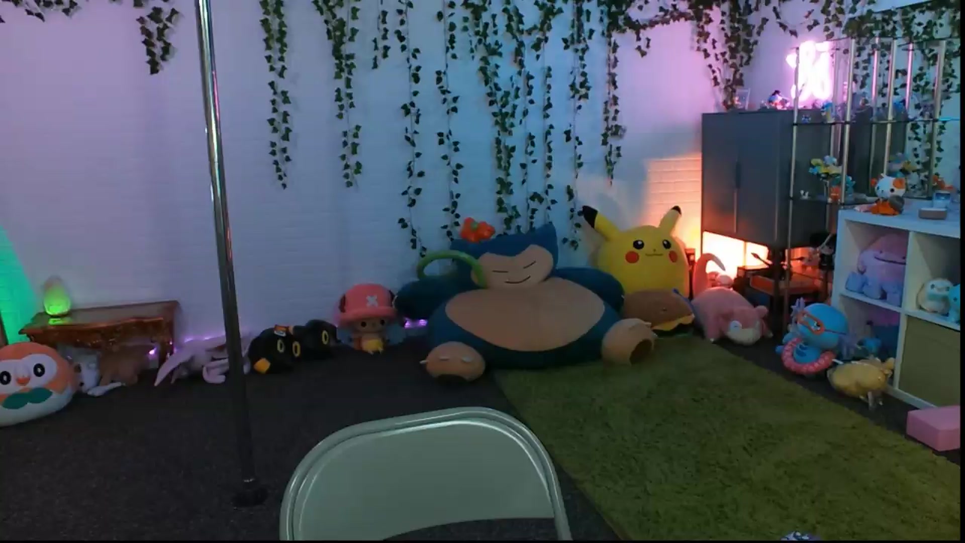 Gallery image thumbnail from Pawmira's myfreecams stream on, 07/17/2026, 19:26 image 20 of 20