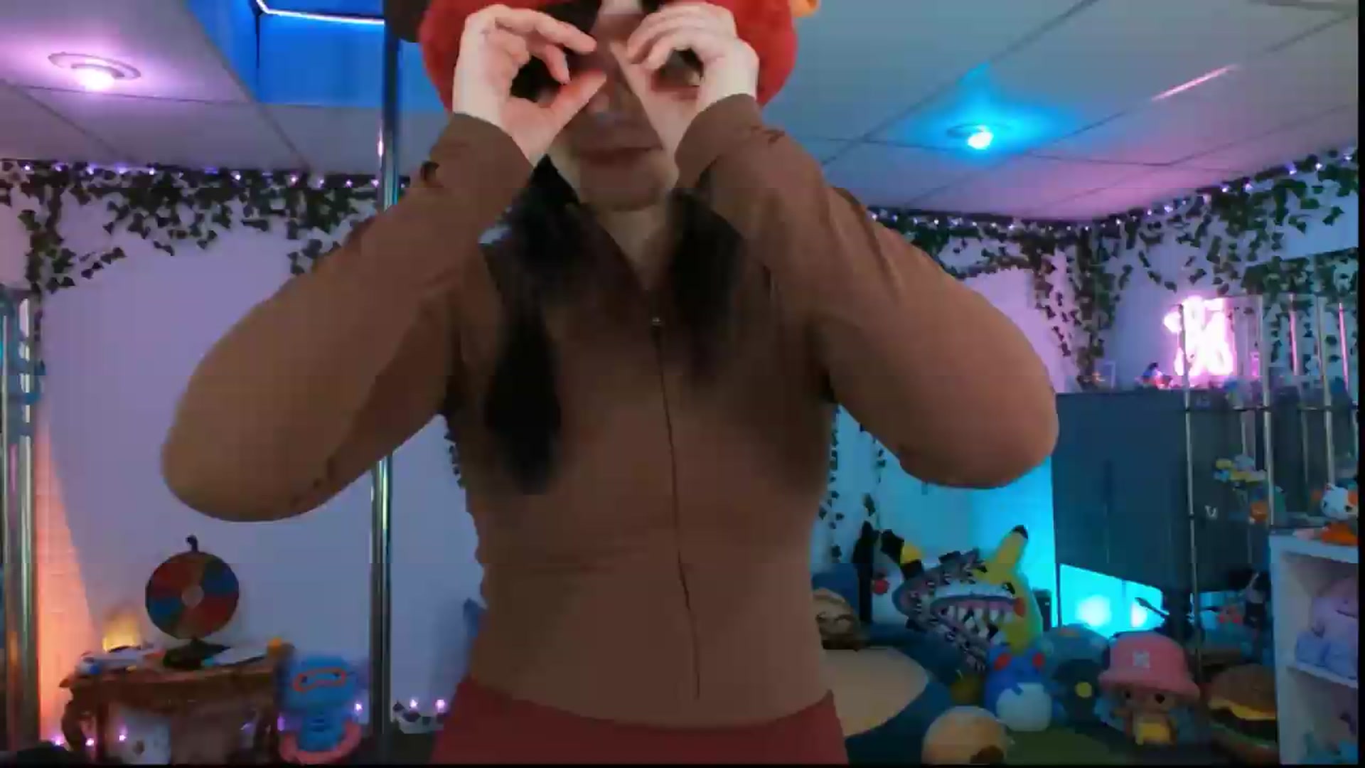 Gallery image thumbnail from Pawmira's myfreecams stream on, 07/21/2026, 18:51 image 18 of 20