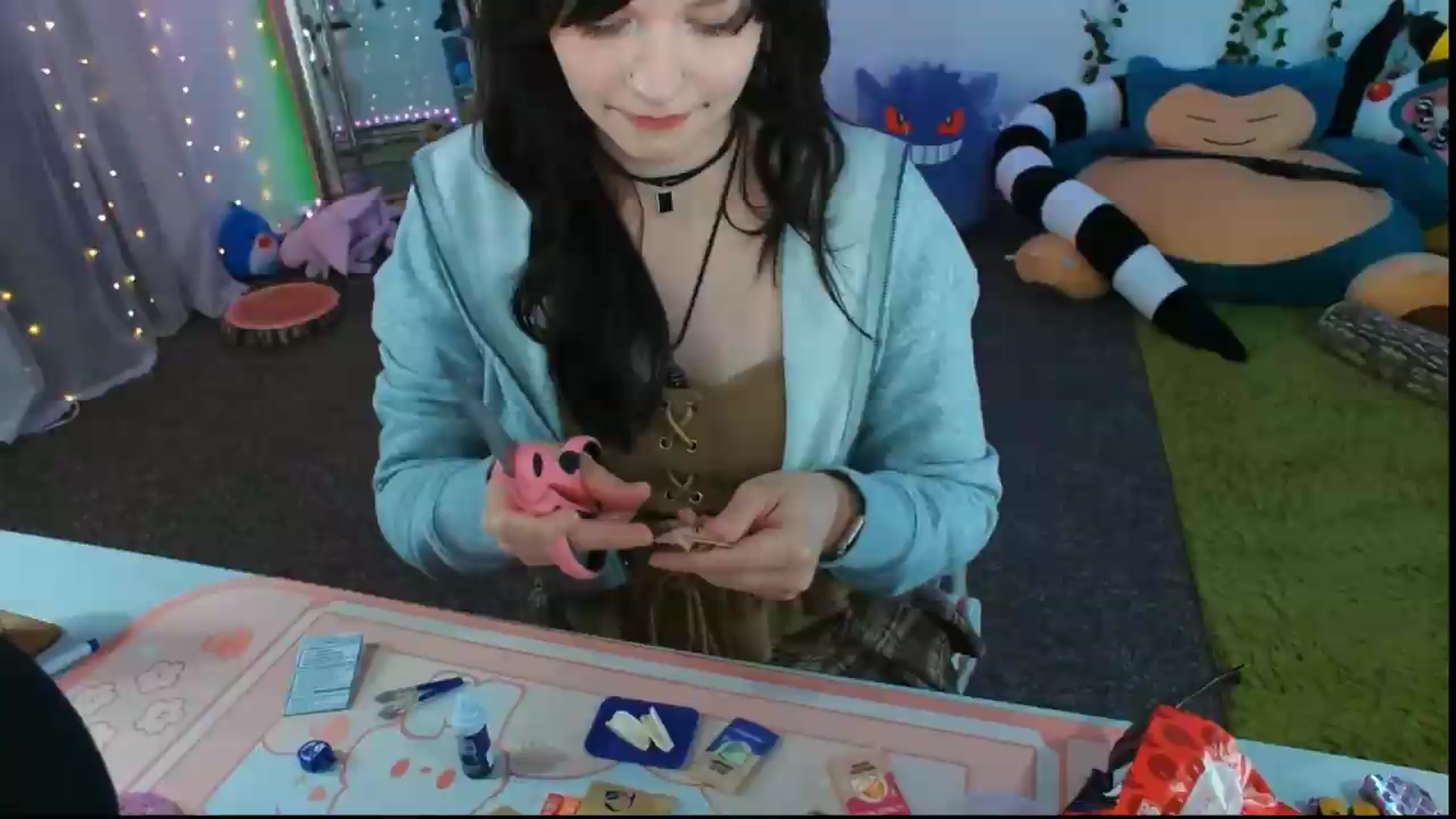 Gallery image thumbnail from Pawmira's myfreecams stream on, 07/22/2026, 19:44 image 8 of 20