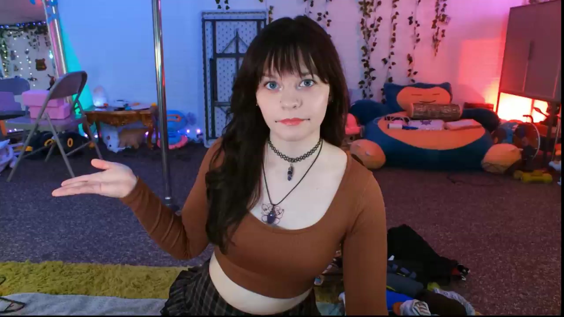 Gallery image thumbnail from Pawmira's myfreecams stream on, 08/04/2026, 18:42 image 8 of 20