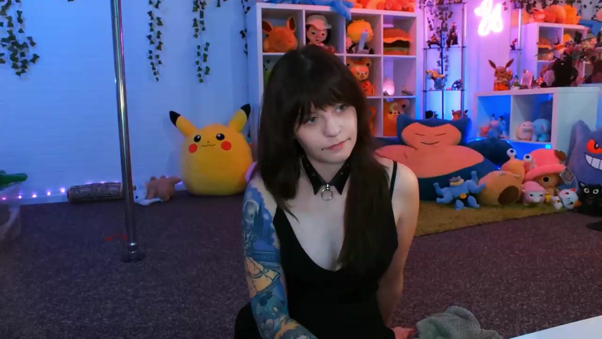 Gallery image thumbnail from Pawmira's myfreecams stream on, 08/11/2026, 18:51 image 10 of 20