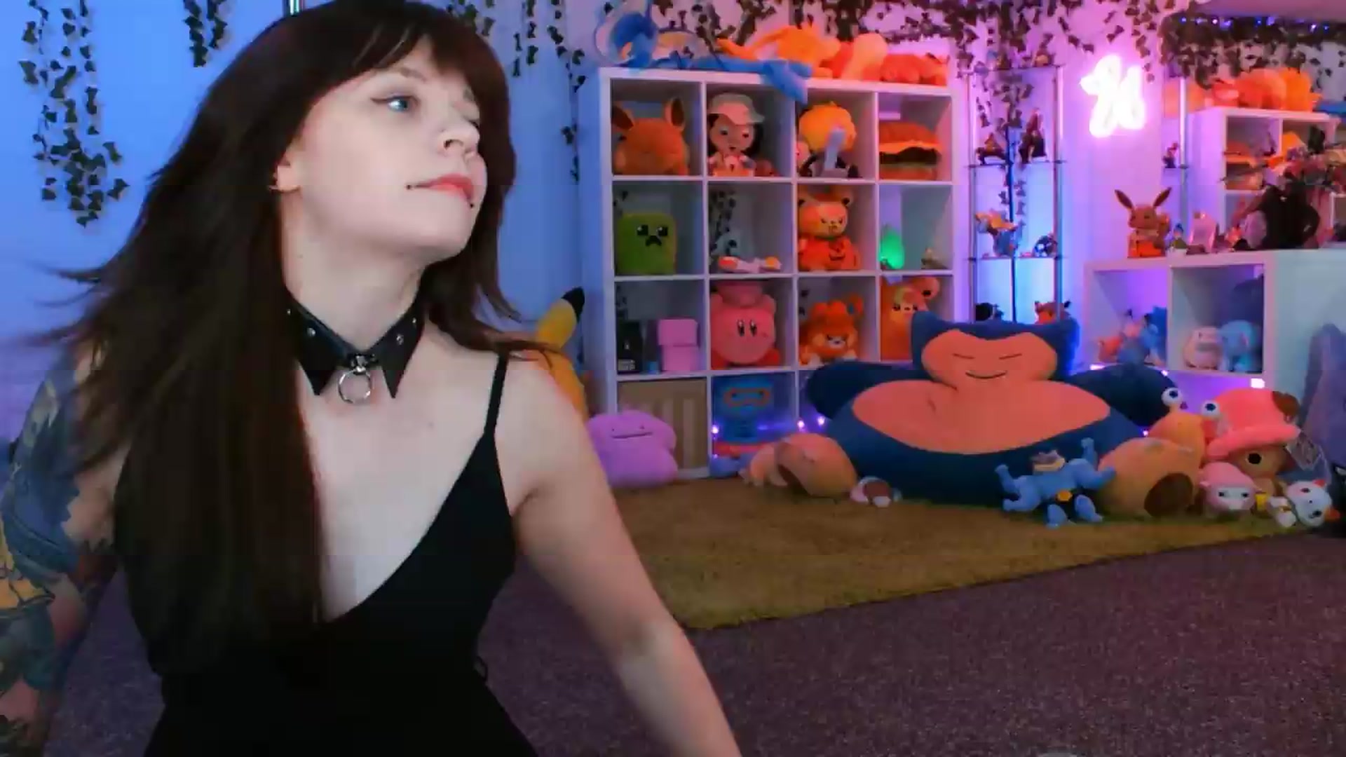 Gallery image thumbnail from Pawmira's myfreecams stream on, 08/11/2026, 18:51 image 1 of 20