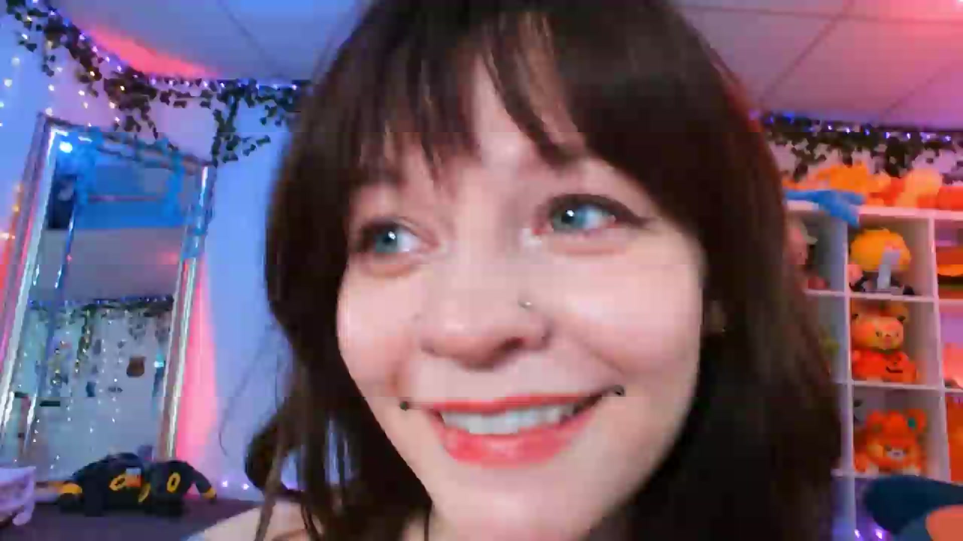 Gallery image thumbnail from Pawmira's myfreecams stream on, 08/13/2026, 01:42 image 6 of 20