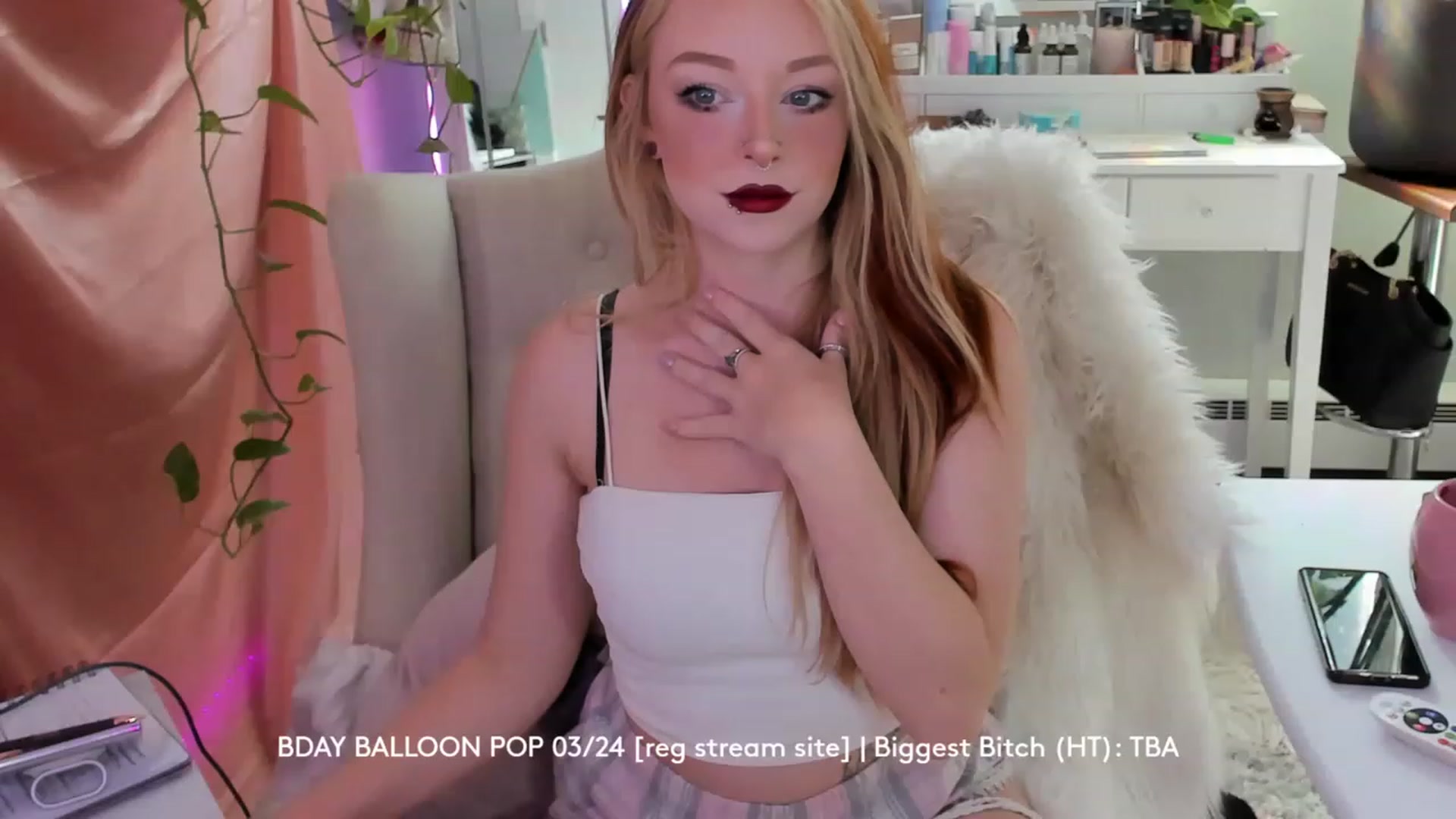 Gallery image thumbnail from PayFreya's myfreecams stream on, 03/22/2023, 16:49 image 2 of 20