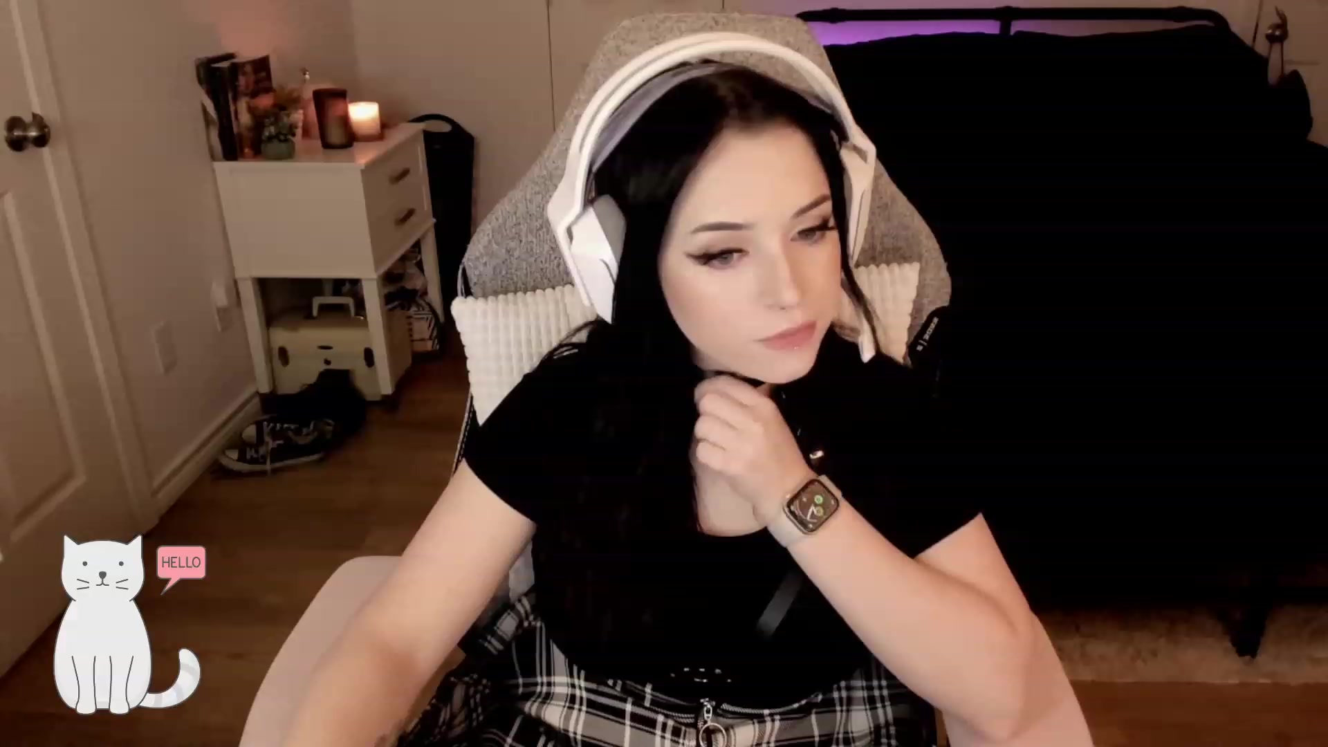 Gallery image thumbnail from PaypurrDoll's myfreecams stream on, 08/20/2023, 03:59 image 3 of 20