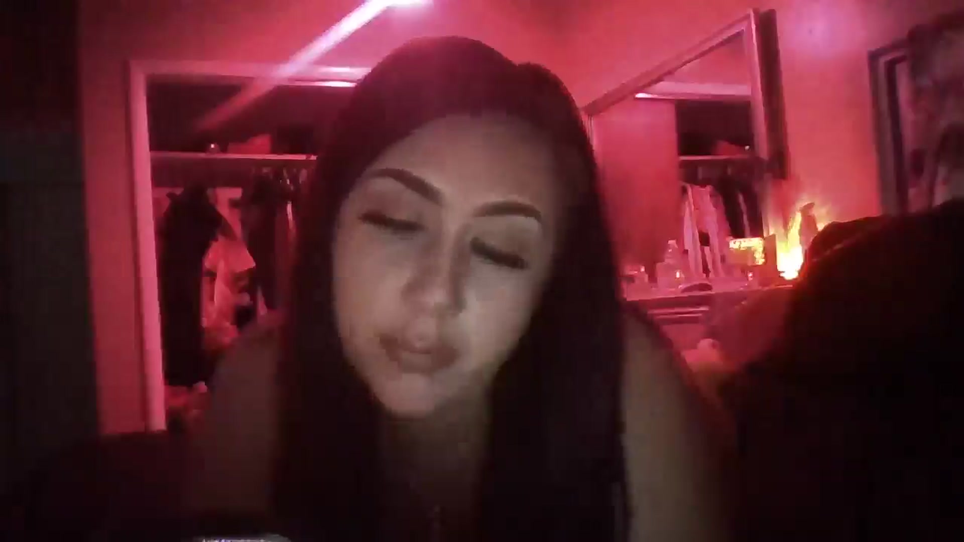 Gallery image thumbnail from Paysolina's myfreecams stream on, 03/04/2025, 15:48 image 10 of 20