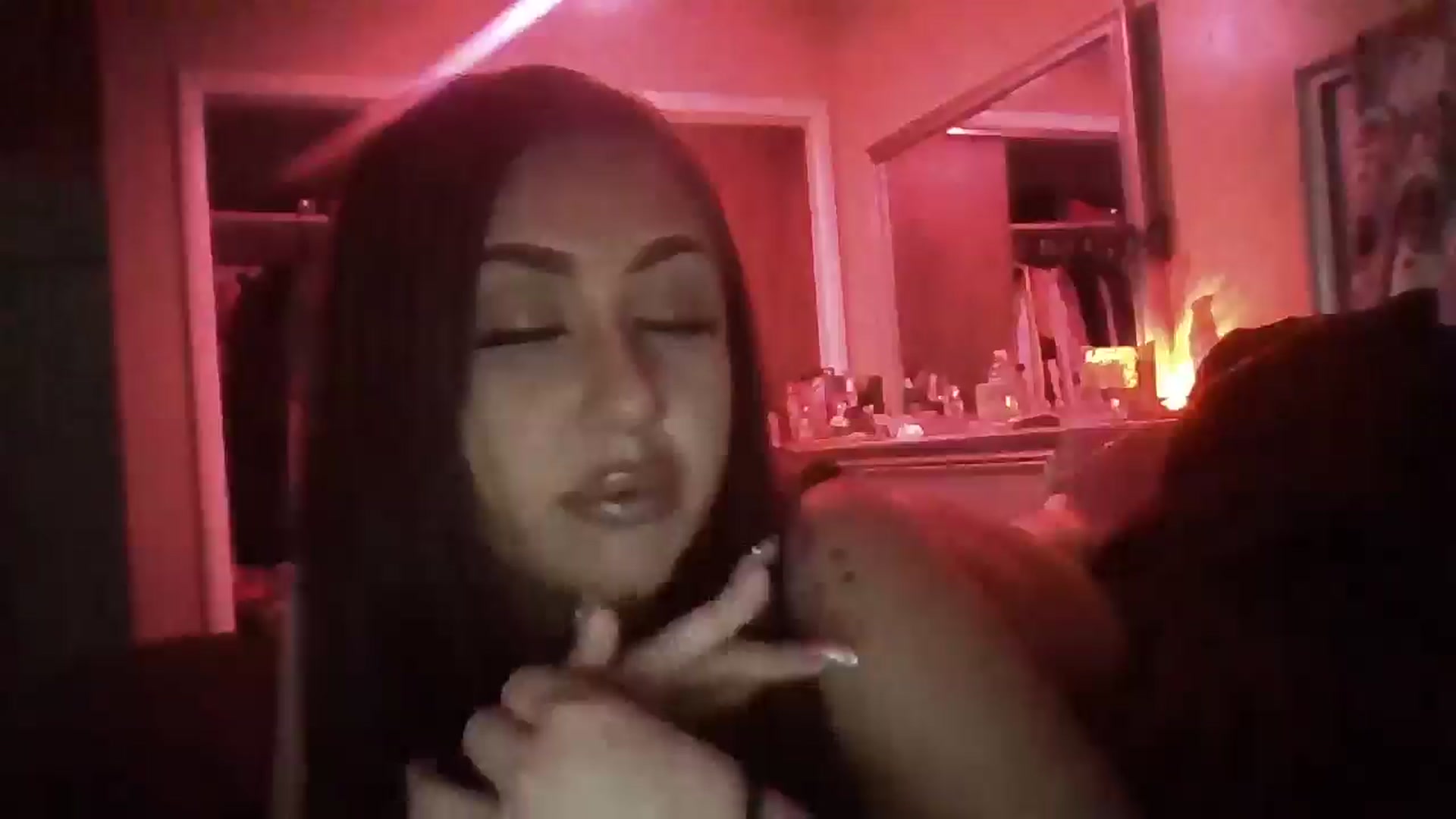 Gallery image thumbnail from Paysolina's myfreecams stream on, 03/04/2025, 15:48 image 3 of 20