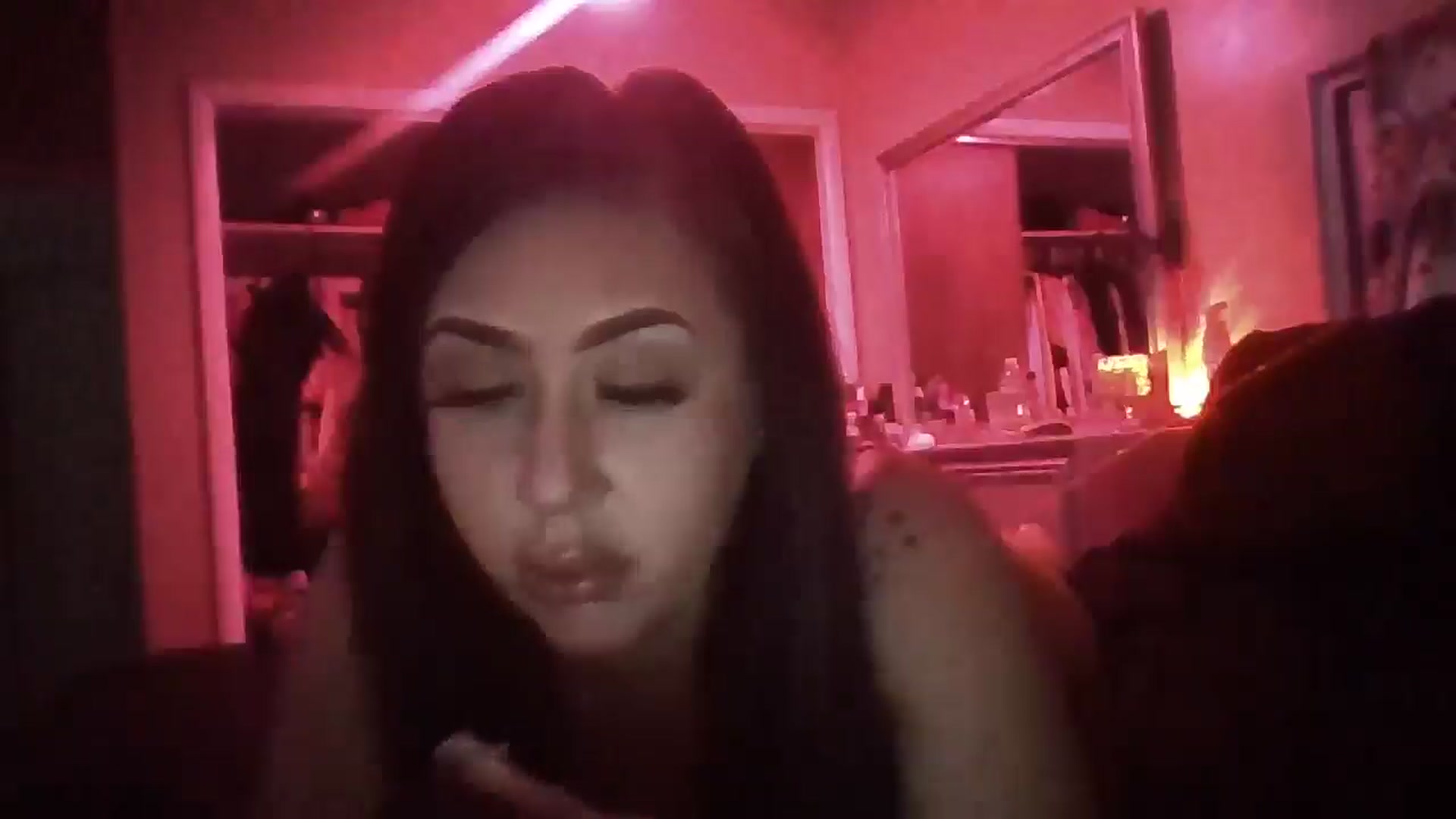 Gallery image thumbnail from Paysolina's myfreecams stream on, 03/04/2025, 15:48 image 12 of 20
