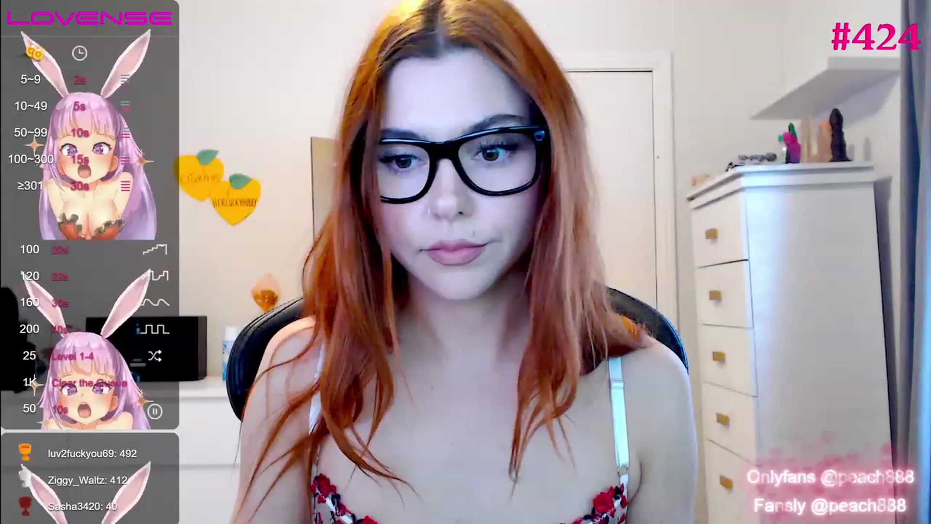Gallery image thumbnail from Peach888's myfreecams stream on, 11/15/2022, 19:07 image 11 of 20