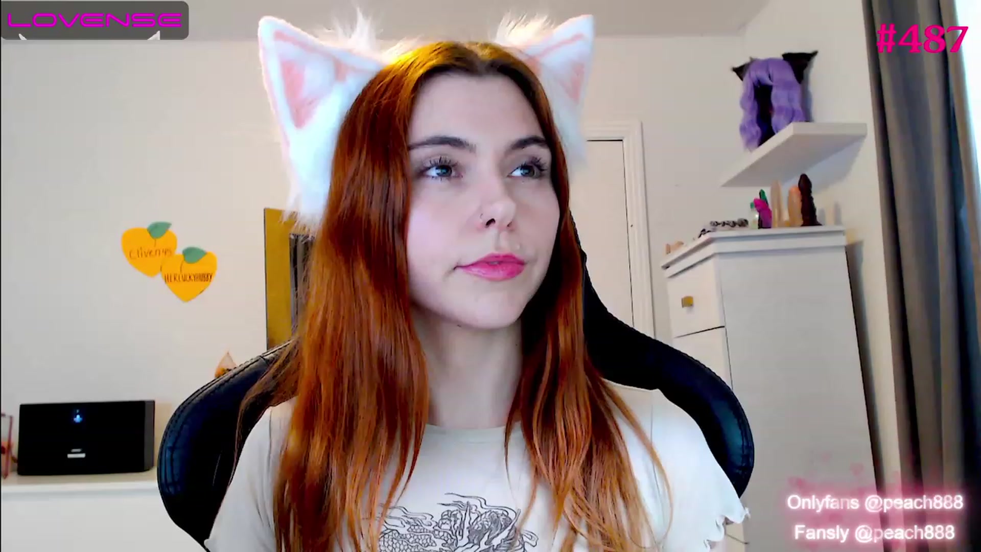 Gallery image thumbnail from Peach888's myfreecams stream on, 11/18/2022, 01:39 image 20 of 20