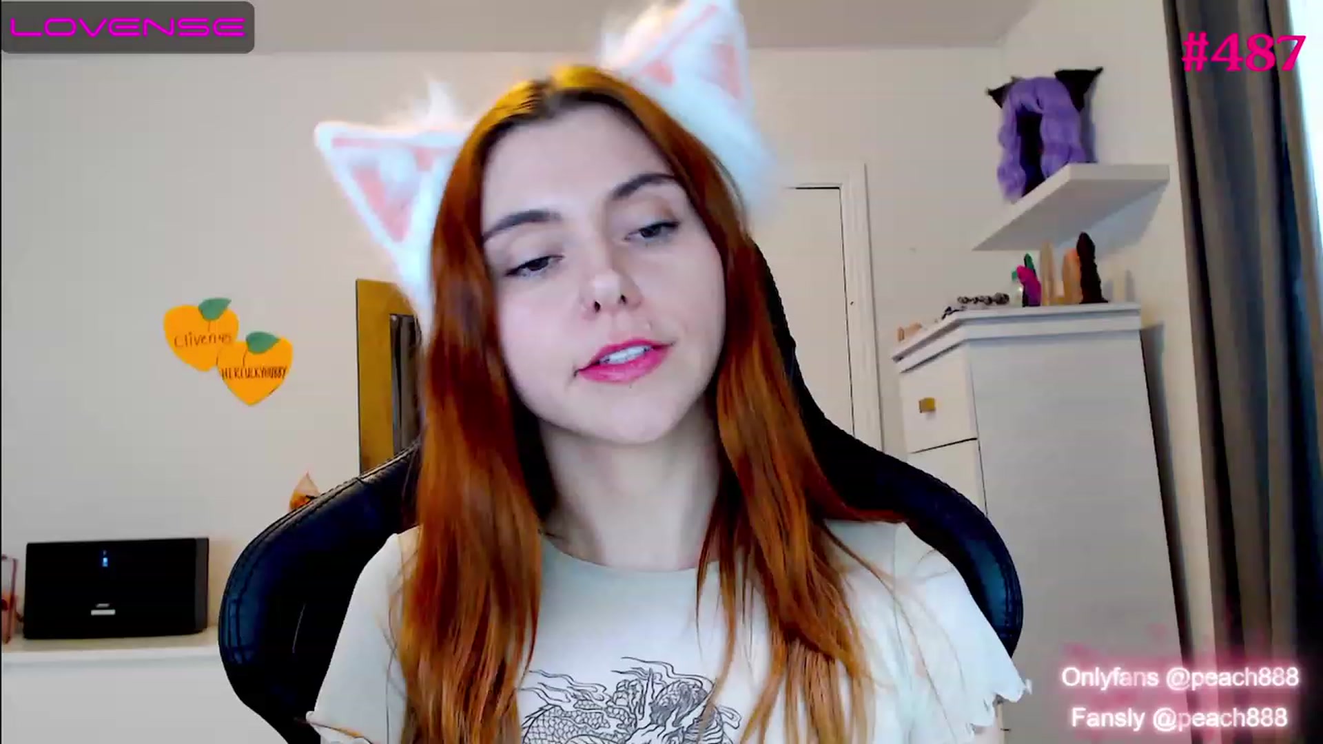 Gallery image thumbnail from Peach888's myfreecams stream on, 11/18/2022, 01:39 image 15 of 20