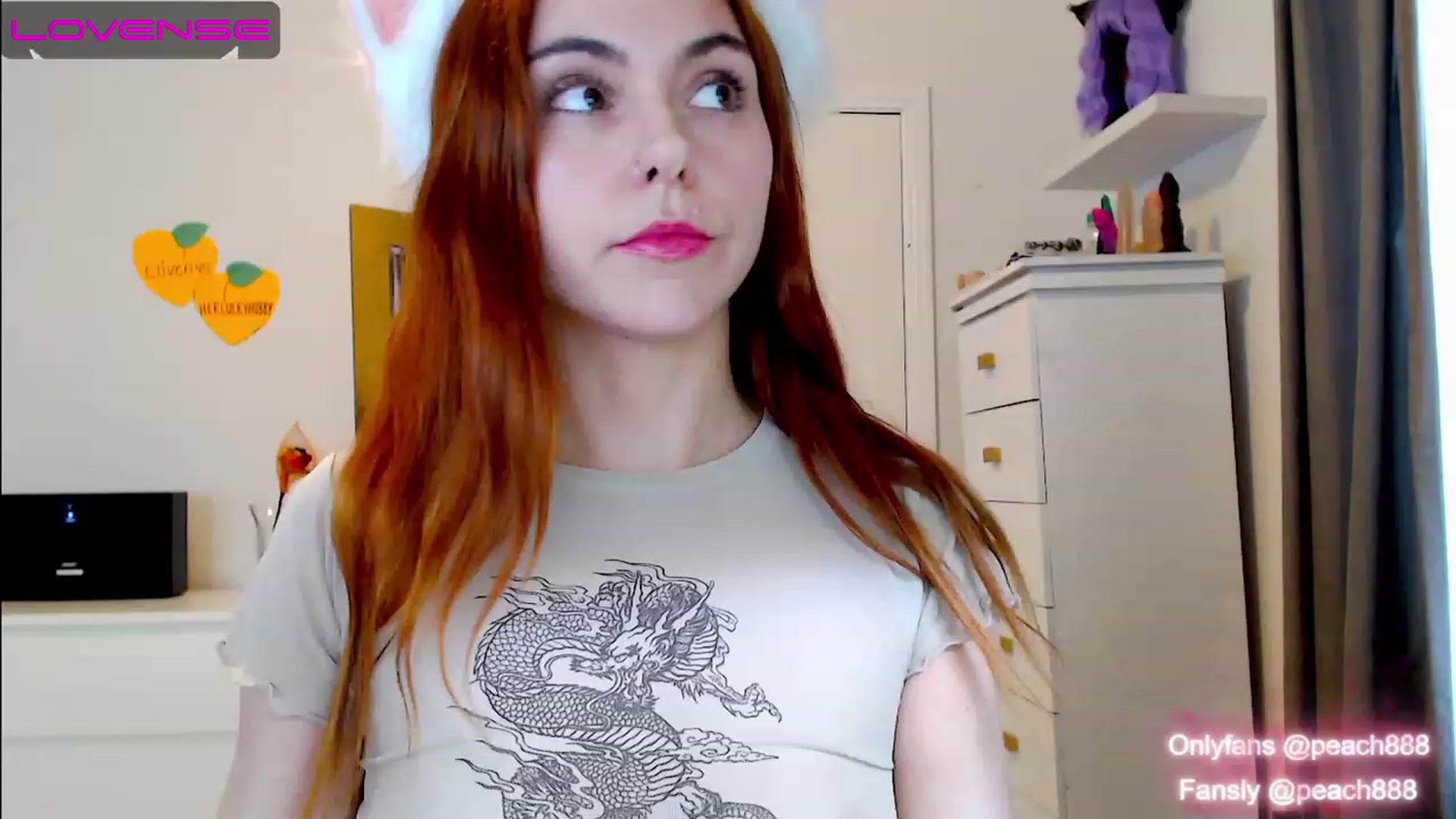 Gallery image thumbnail from Peach888's myfreecams stream on, 11/18/2022, 01:39 image 10 of 20