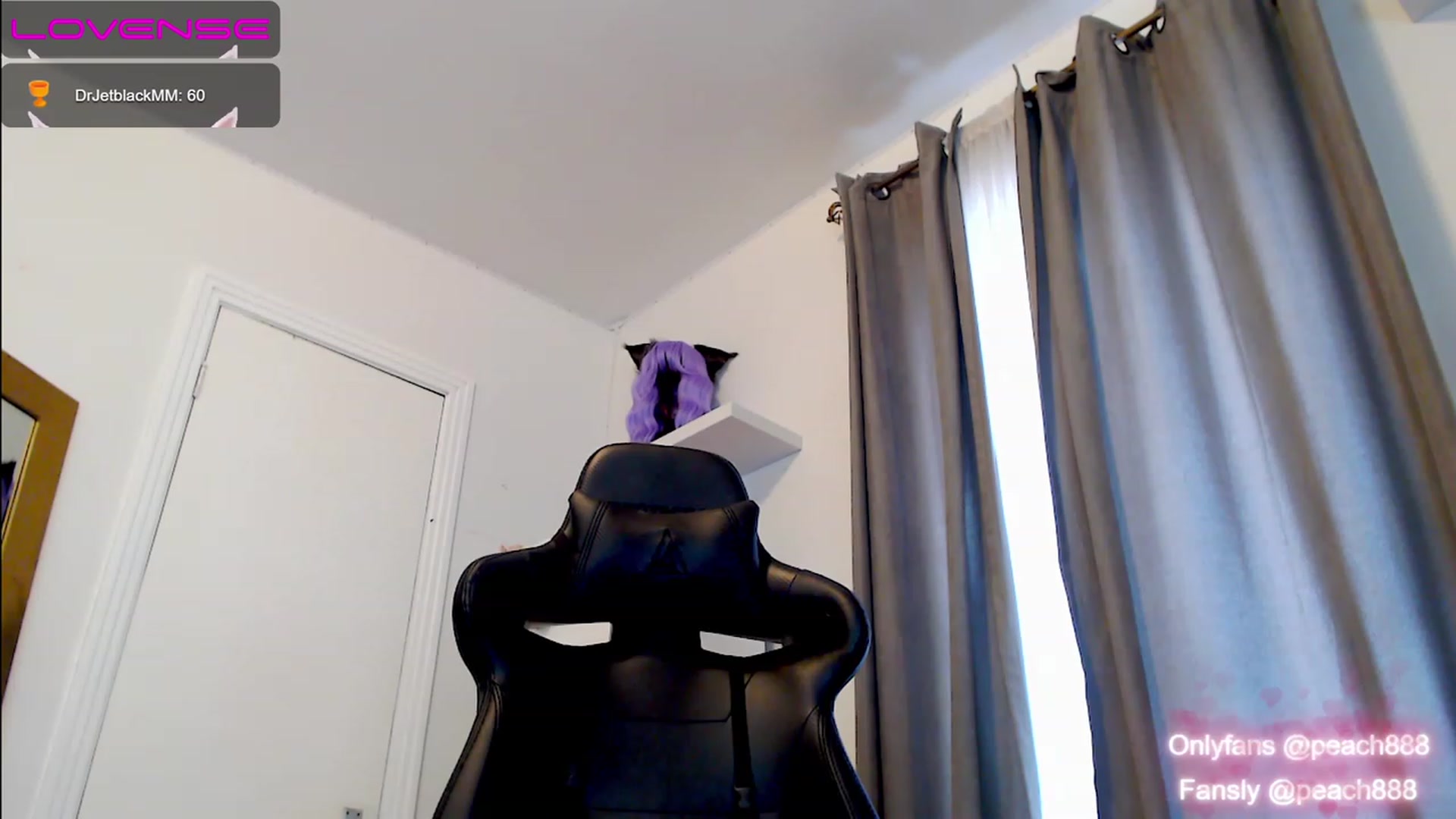 Gallery image thumbnail from Peach888's myfreecams stream on, 11/18/2022, 01:39 image 6 of 20