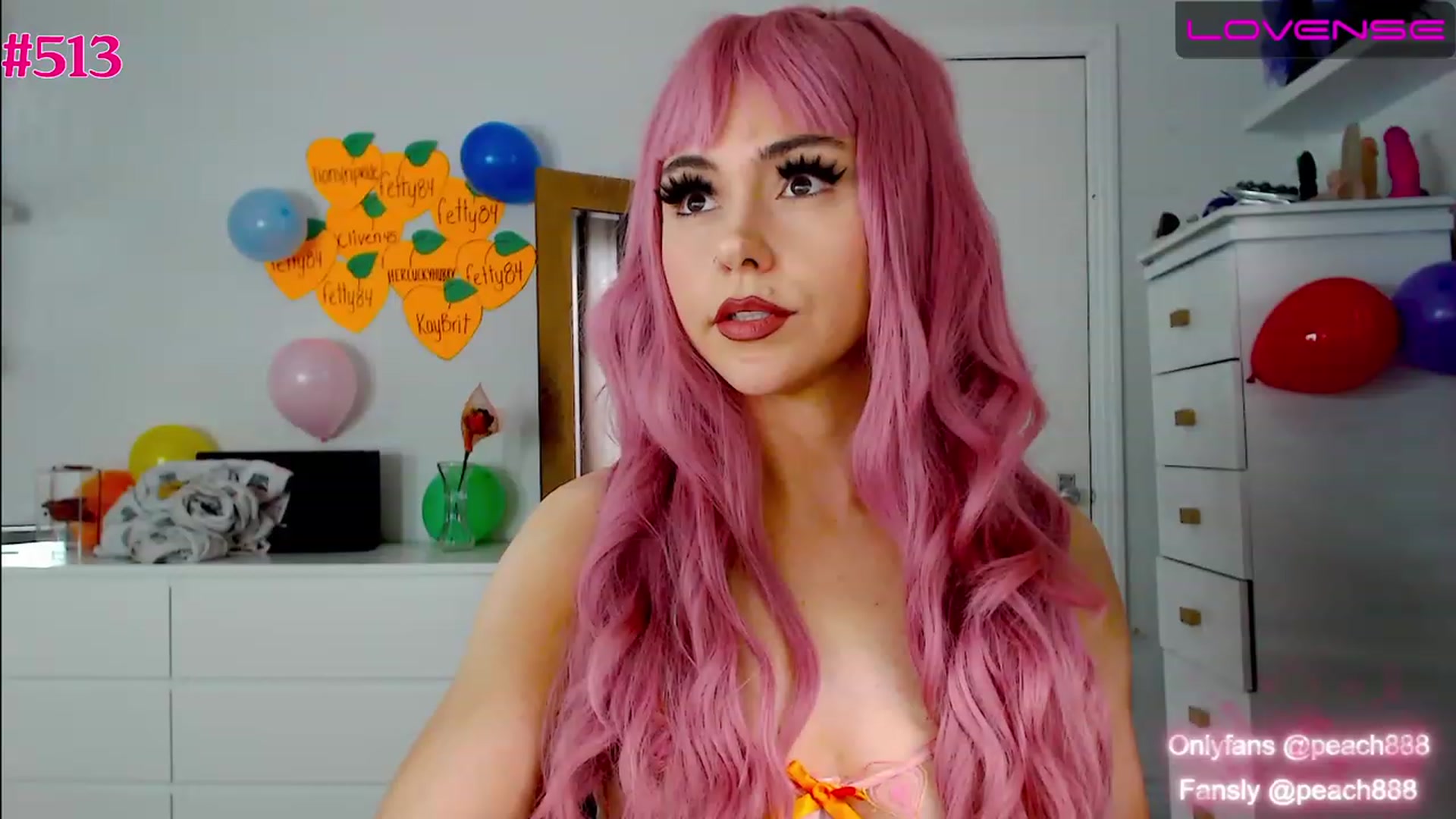 Gallery image thumbnail from Peach888's myfreecams stream on, 11/23/2022, 18:21 image 17 of 20