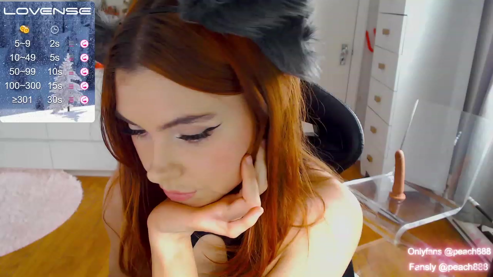 Gallery image thumbnail from Peach888's myfreecams stream on, 12/05/2022, 17:16 image 12 of 20