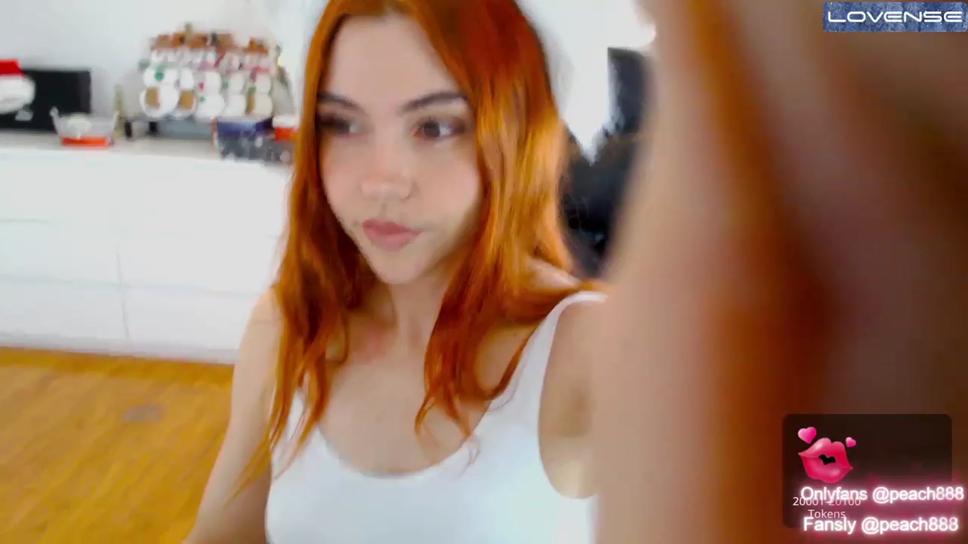 Gallery image thumbnail from Peach888's myfreecams stream on, 12/08/2022, 18:38 image 16 of 20