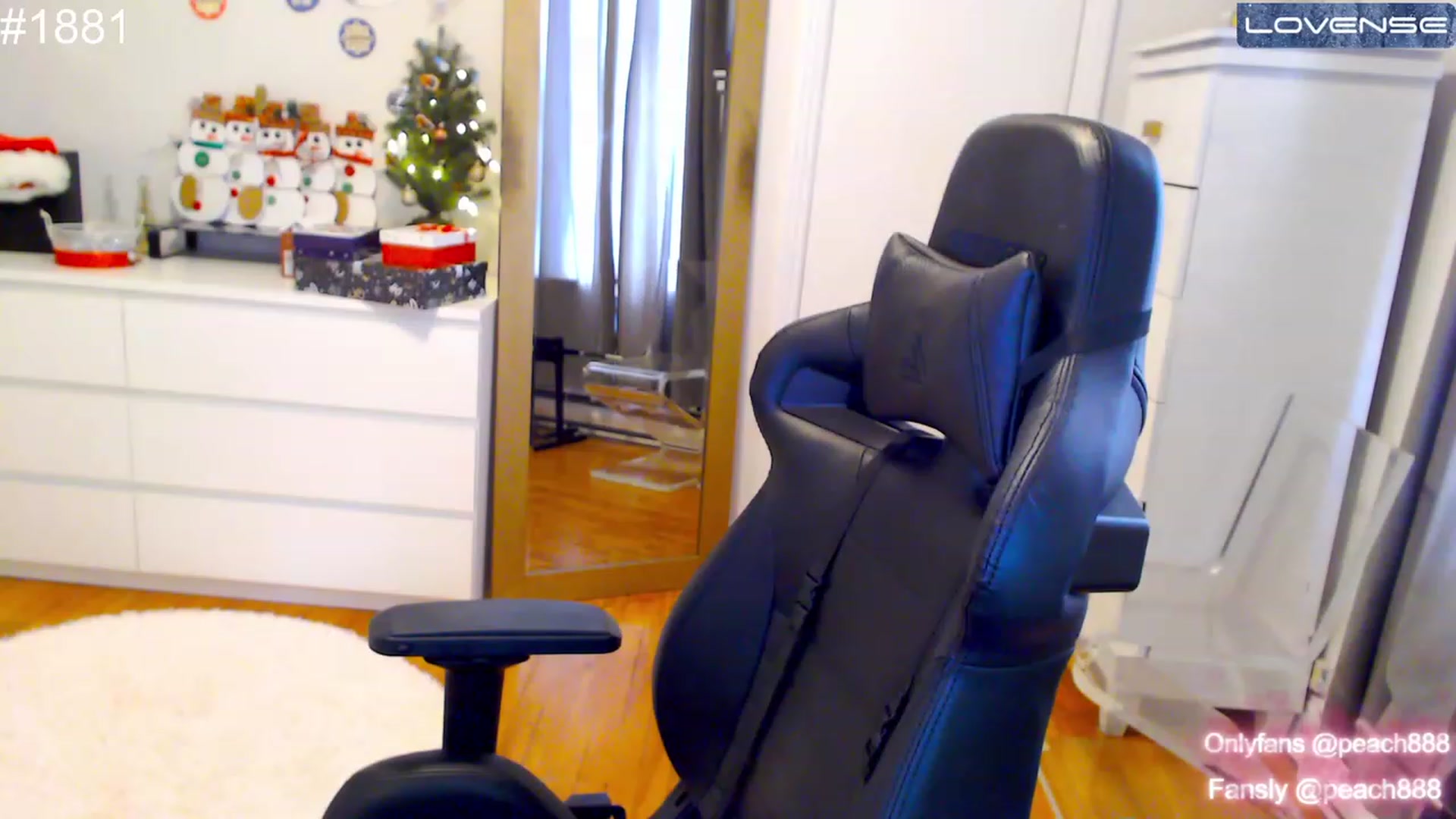 Gallery image thumbnail from Peach888's myfreecams stream on, 12/10/2022, 16:29 image 19 of 20