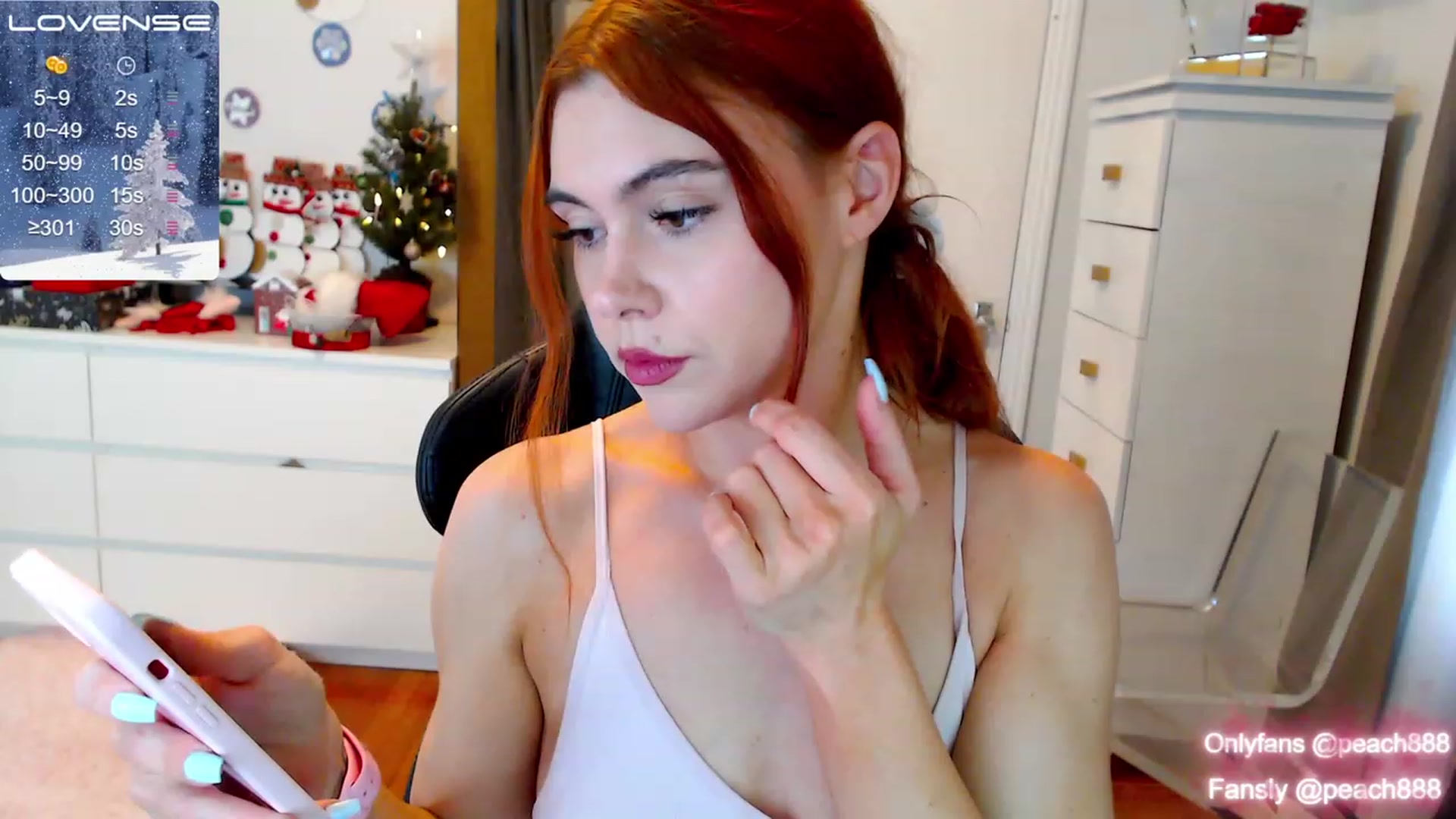 Gallery image thumbnail from Peach888's myfreecams stream on, 12/16/2022, 16:20 image 18 of 20