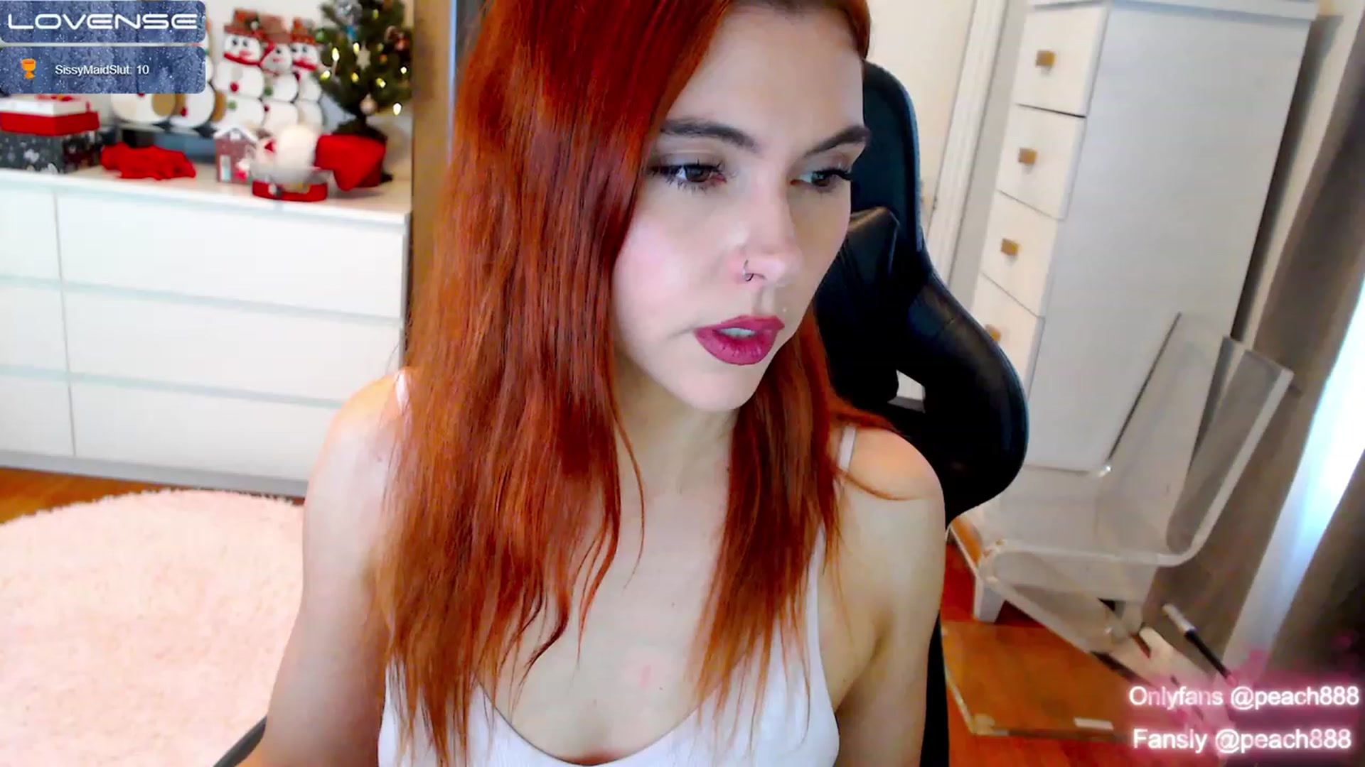 Gallery image thumbnail from Peach888's myfreecams stream on, 12/16/2022, 18:26 image 10 of 20