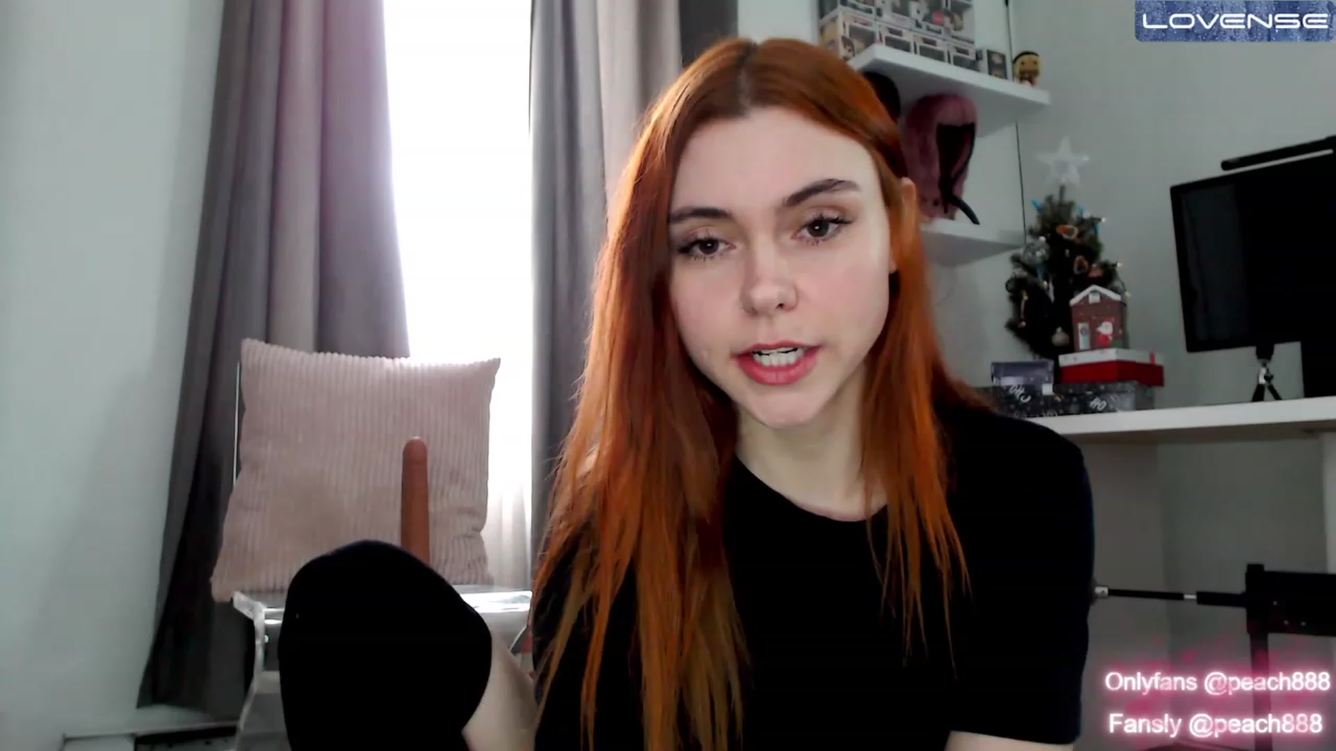 Gallery image thumbnail from Peach888's myfreecams stream on, 12/22/2022, 14:45 image 4 of 20