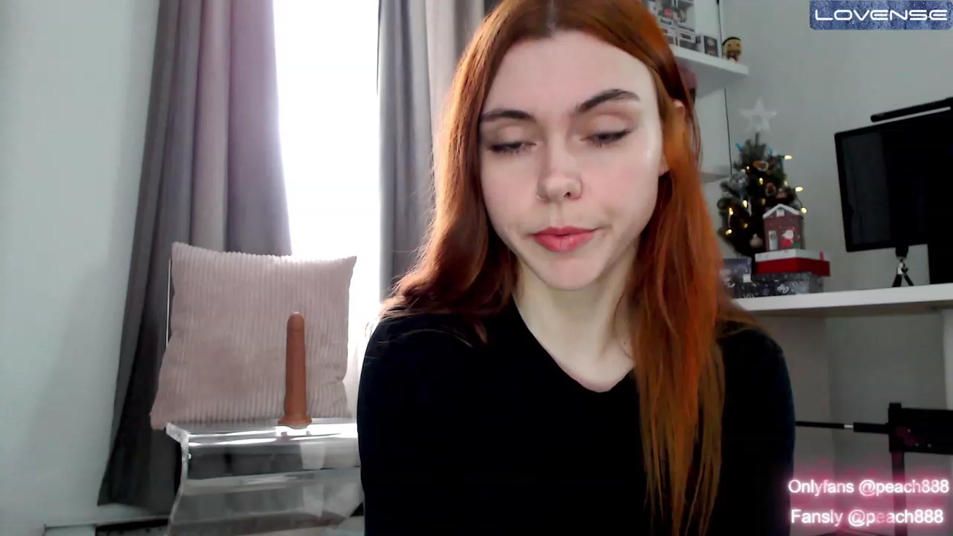 Gallery image thumbnail from Peach888's myfreecams stream on, 12/22/2022, 14:45 image 2 of 20