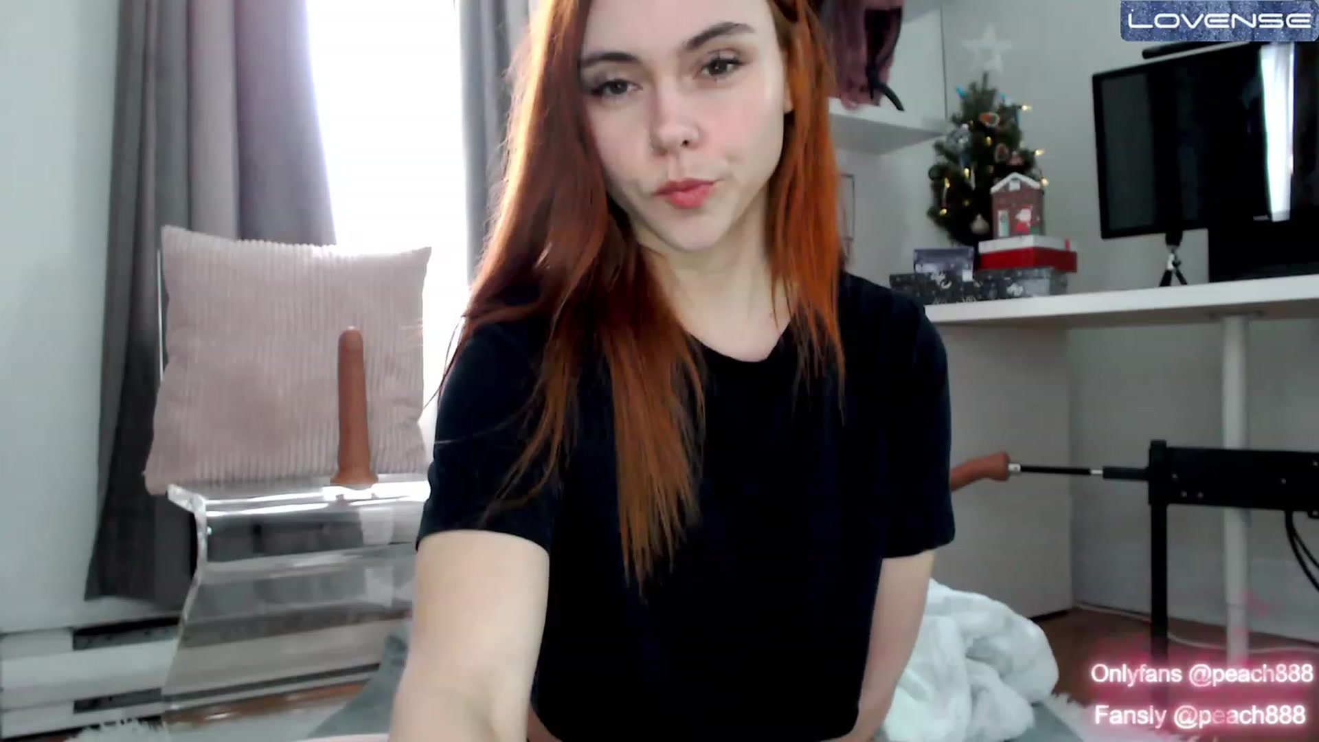 Gallery image thumbnail from Peach888's myfreecams stream on, 12/22/2022, 14:45 image 11 of 20