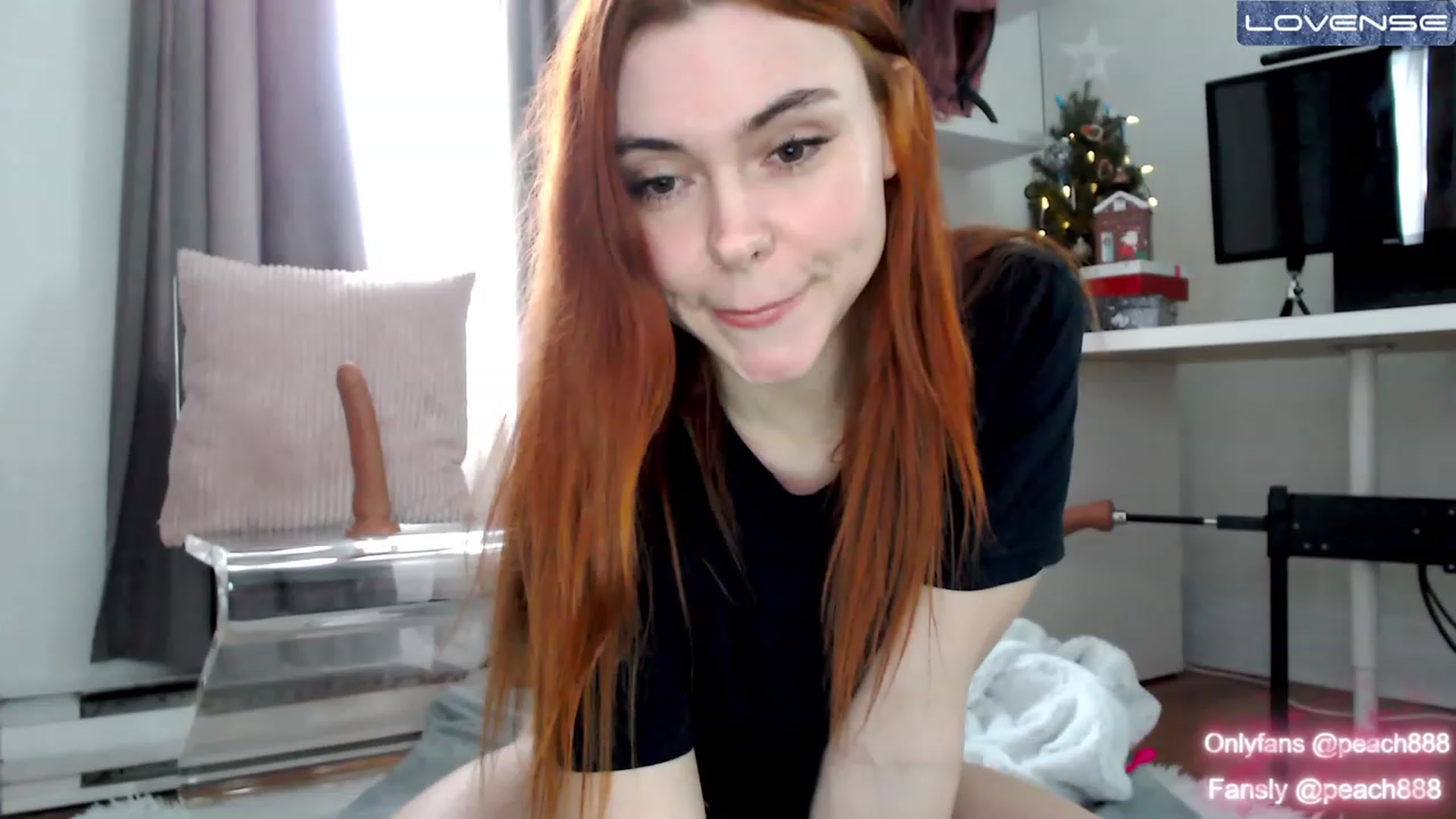 Gallery image thumbnail from Peach888's myfreecams stream on, 12/22/2022, 14:45 image 16 of 20