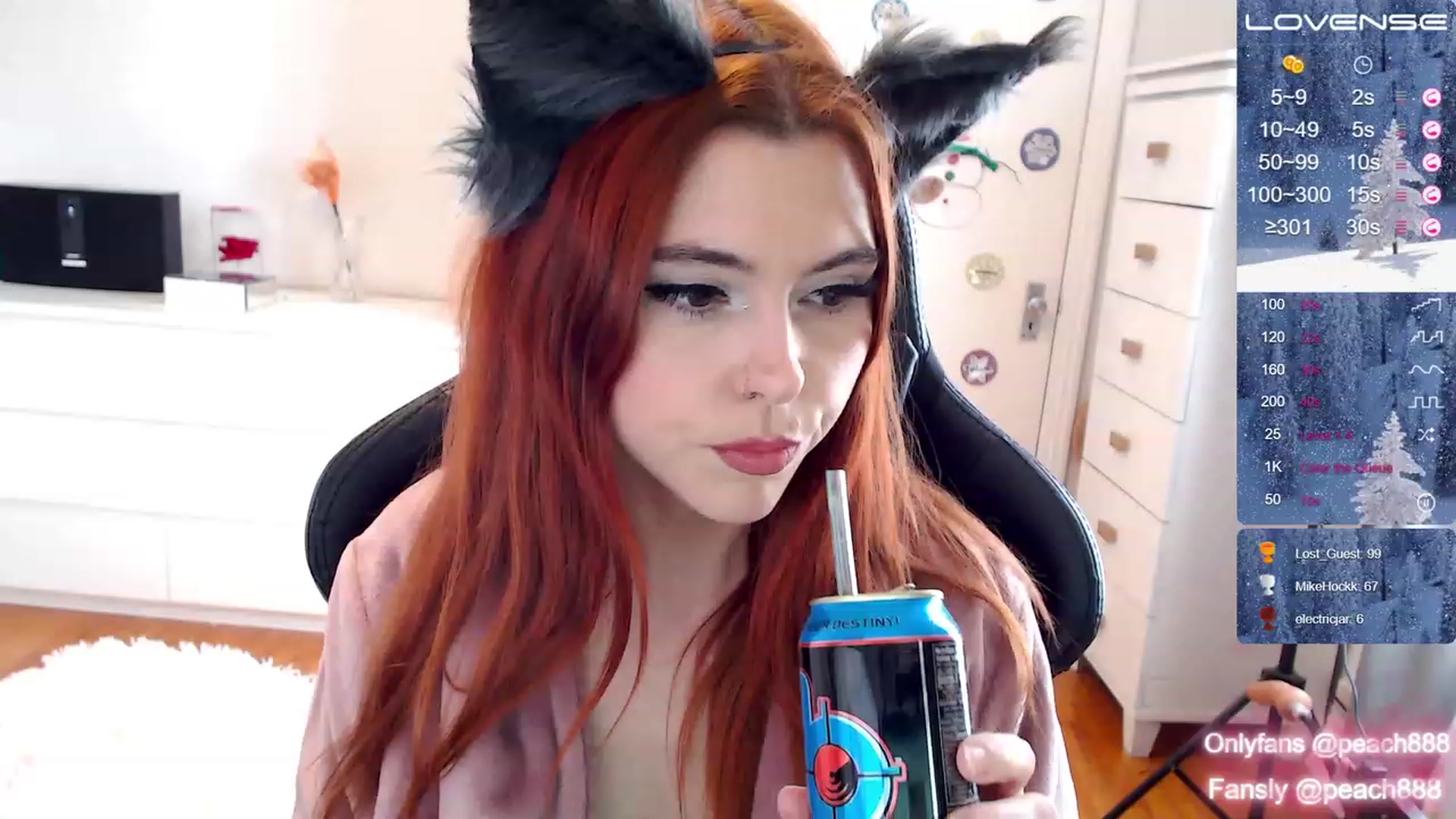 Gallery image thumbnail from Peach888's myfreecams stream on, 12/27/2022, 17:28 image 15 of 20