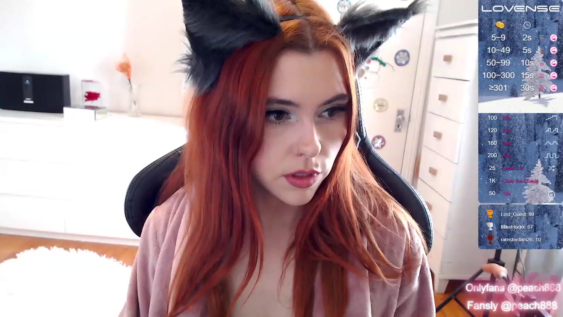 Gallery image thumbnail from Peach888's myfreecams stream on, 12/27/2022, 17:28 image 17 of 20