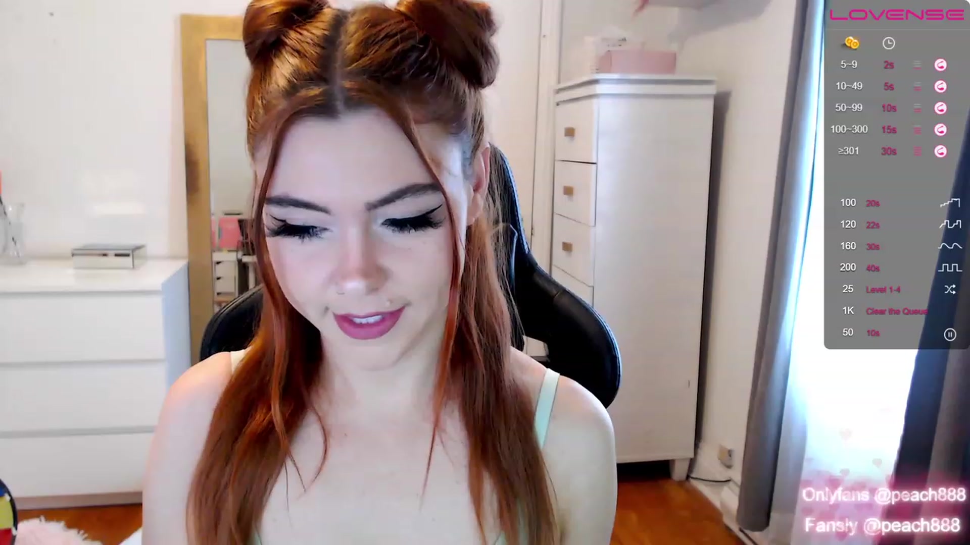 Gallery image thumbnail from Peach888's myfreecams stream on, 01/08/2023, 15:46 image 3 of 20