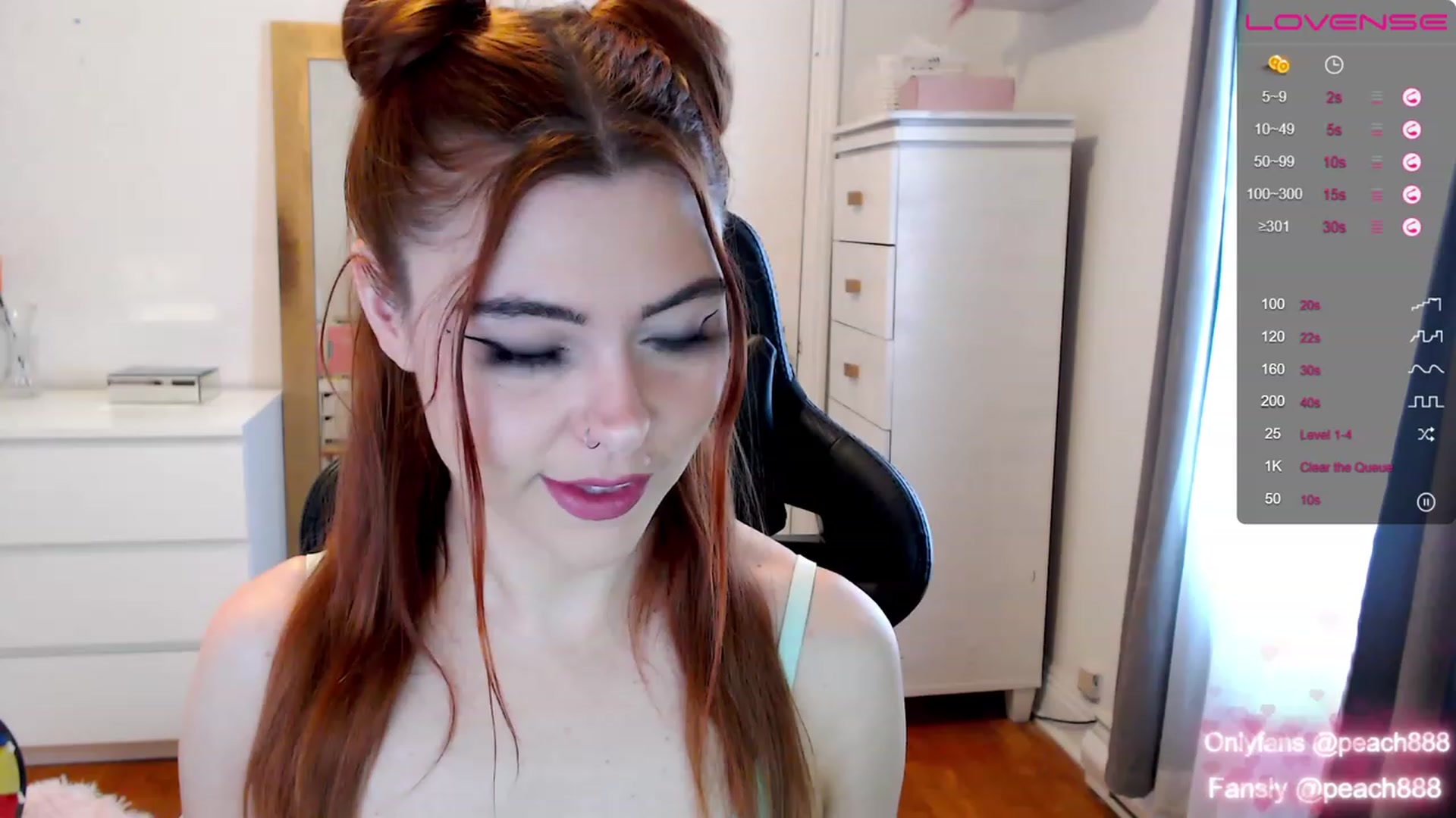 Gallery image thumbnail from Peach888's myfreecams stream on, 01/08/2023, 15:46 image 1 of 20