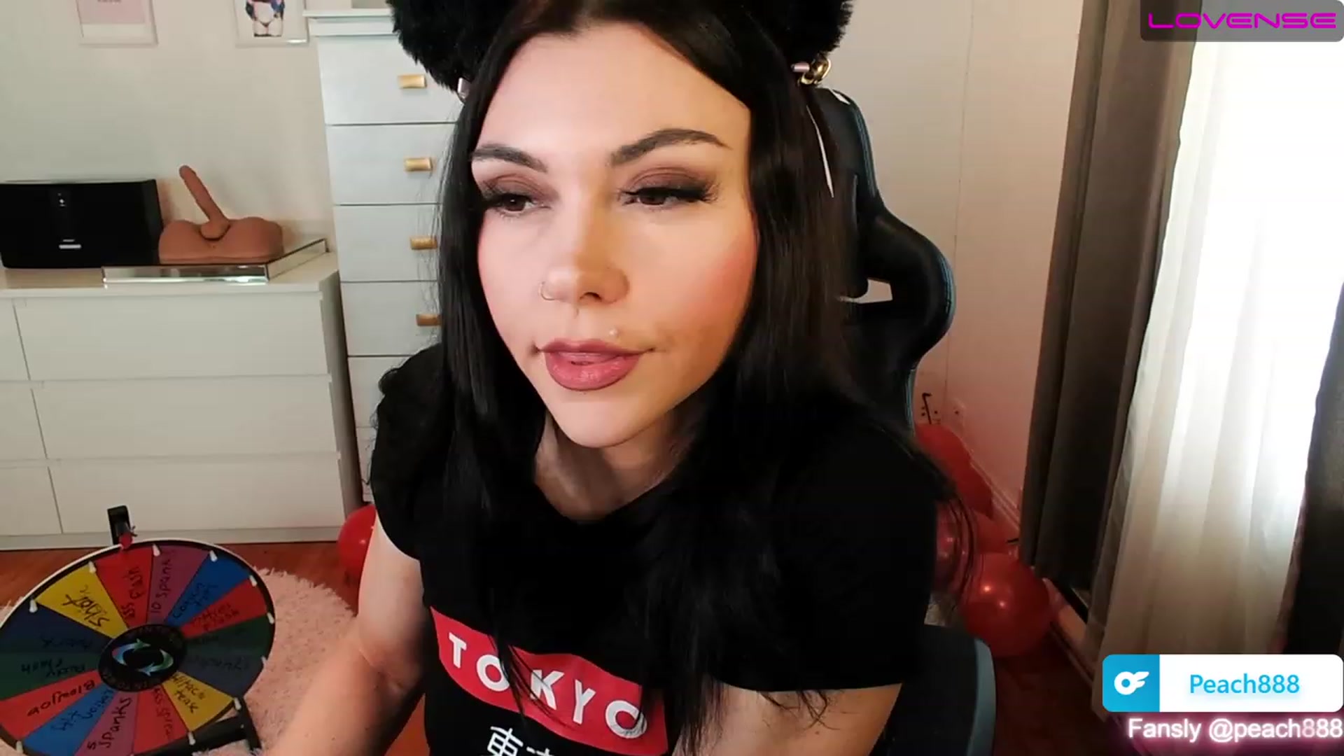 Gallery image thumbnail from Peach888's myfreecams stream on, 02/22/2023, 18:45 image 13 of 20