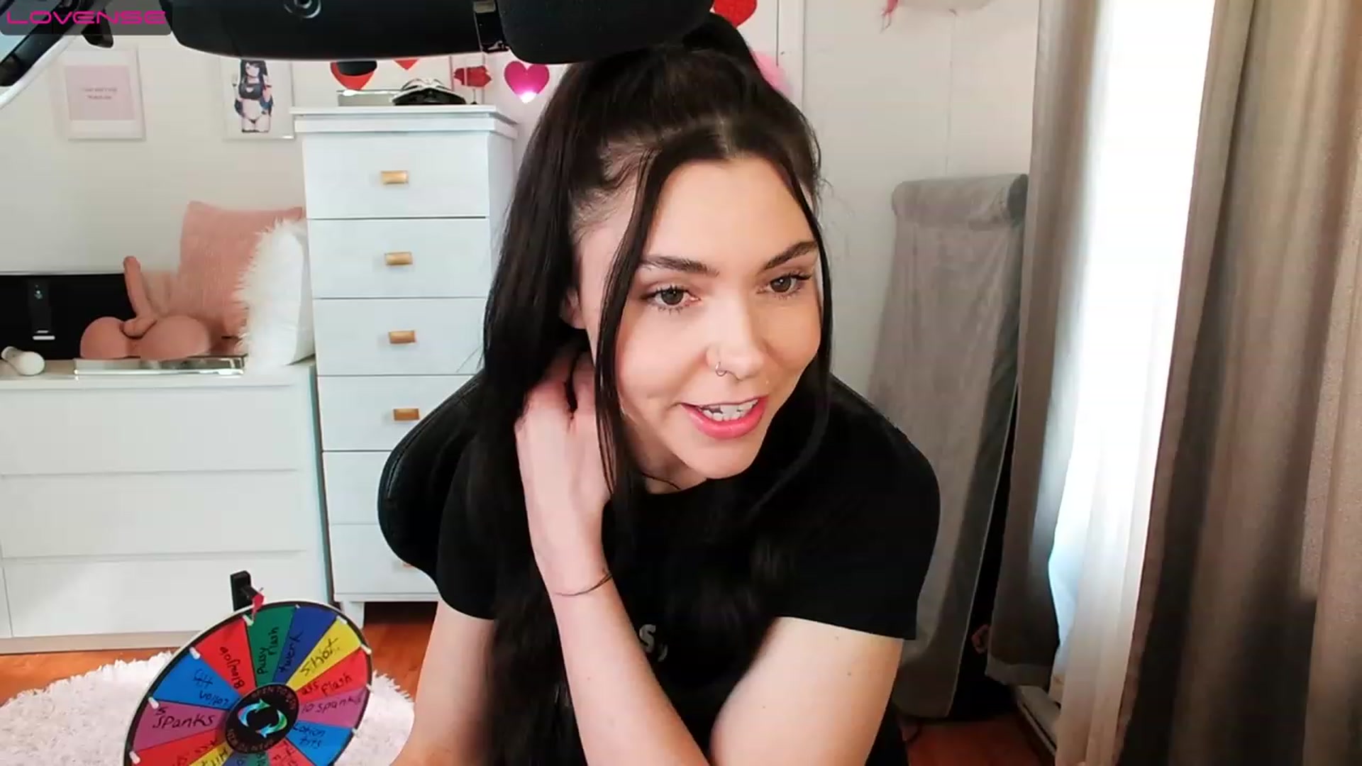 Gallery image thumbnail from Peach888's myfreecams stream on, 02/25/2023, 16:21 image 3 of 20