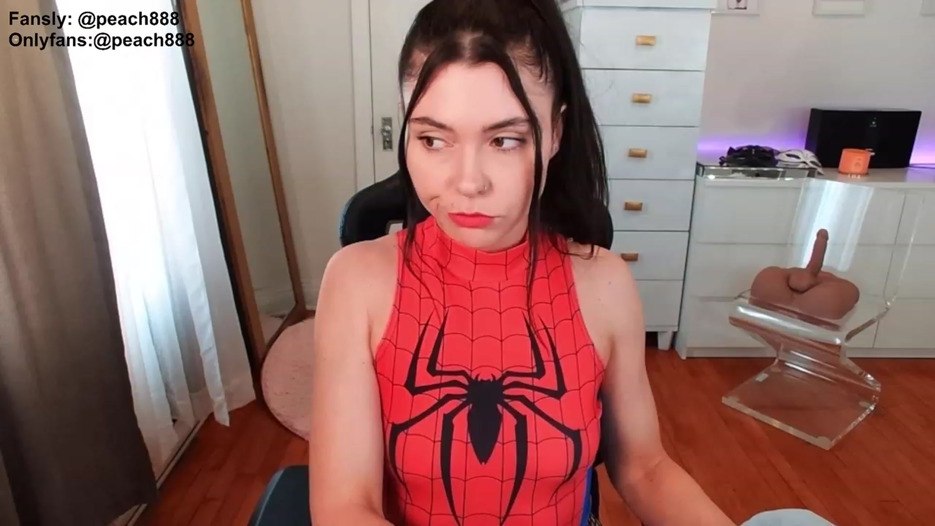 Gallery image thumbnail from Peach888's myfreecams stream on, 03/07/2023, 18:38 image 1 of 20