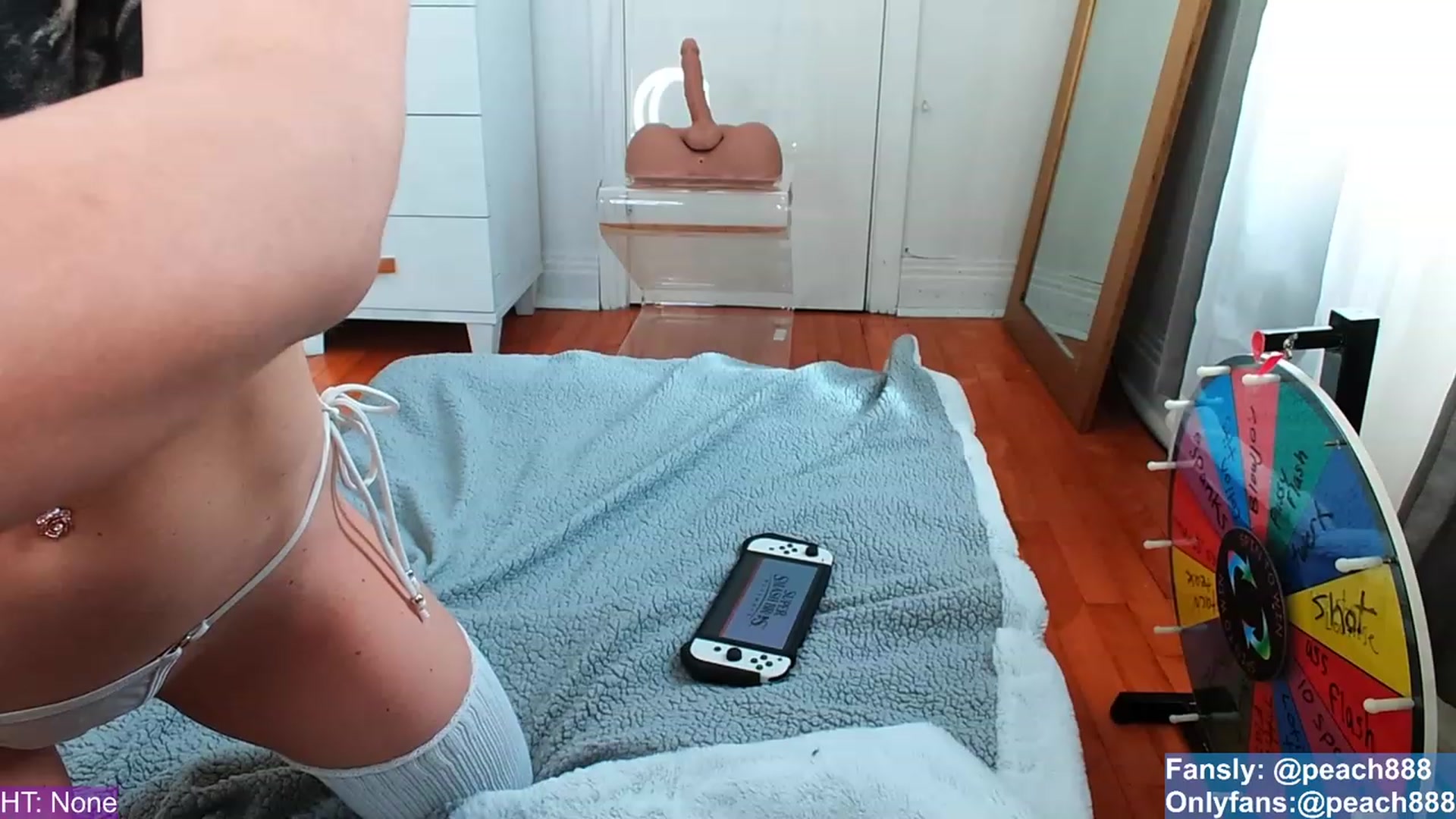 Gallery image thumbnail from Peach888's myfreecams stream on, 03/09/2023, 16:56 image 9 of 20