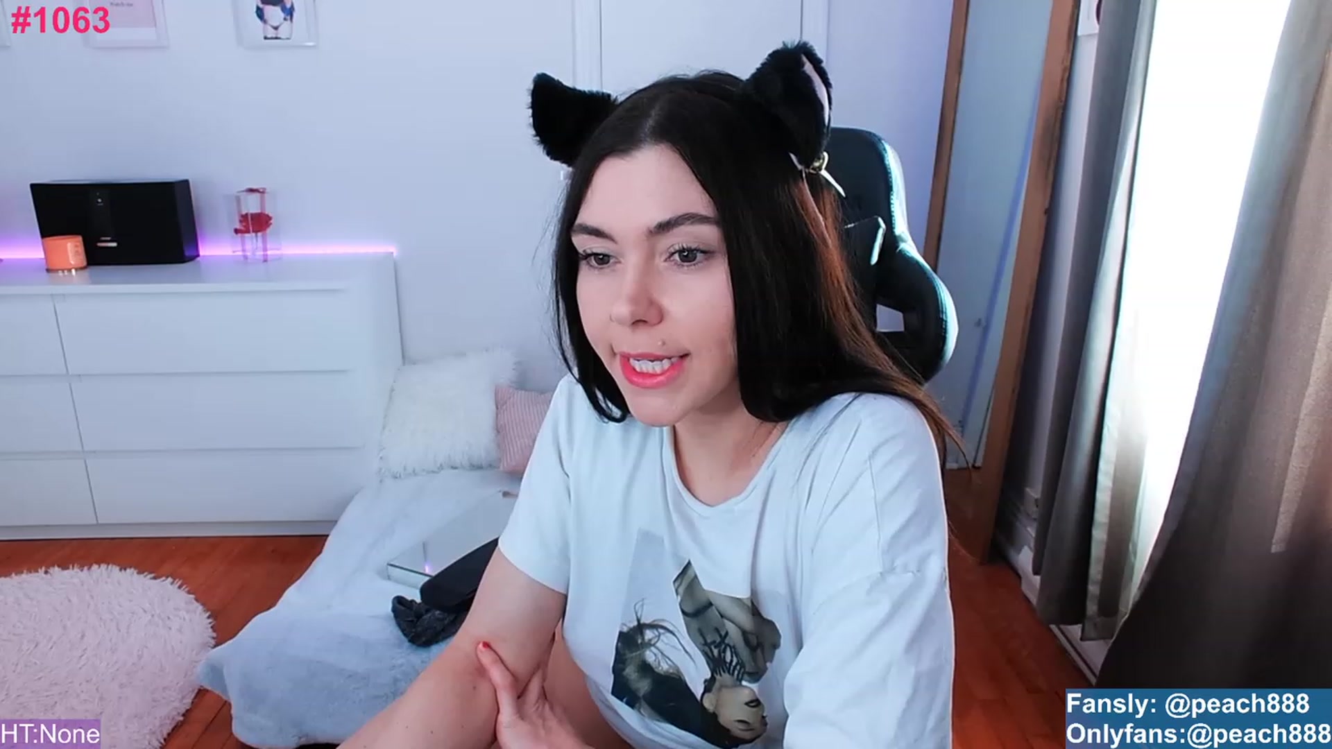 Gallery image thumbnail from Peach888's myfreecams stream on, 03/12/2023, 14:58 image 11 of 20