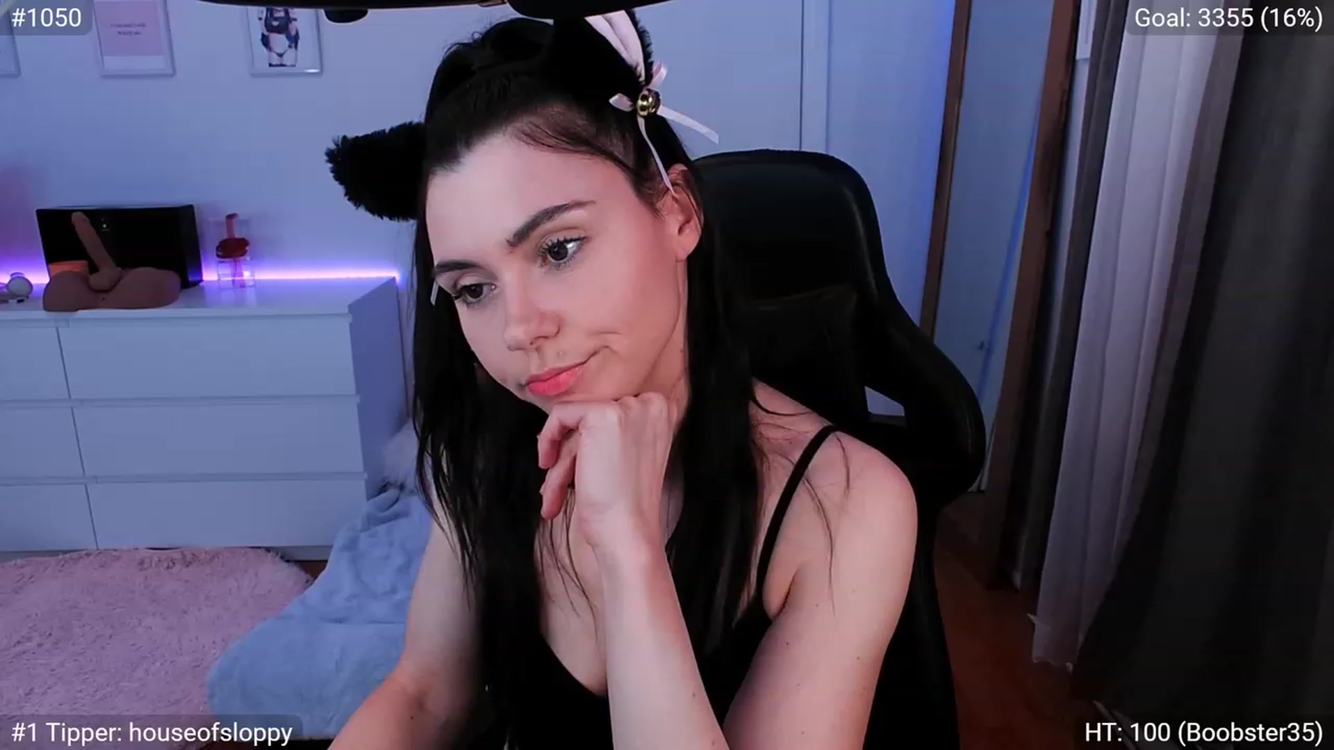 Gallery image thumbnail from Peach888's myfreecams stream on, 03/14/2023, 24:08 image 19 of 20