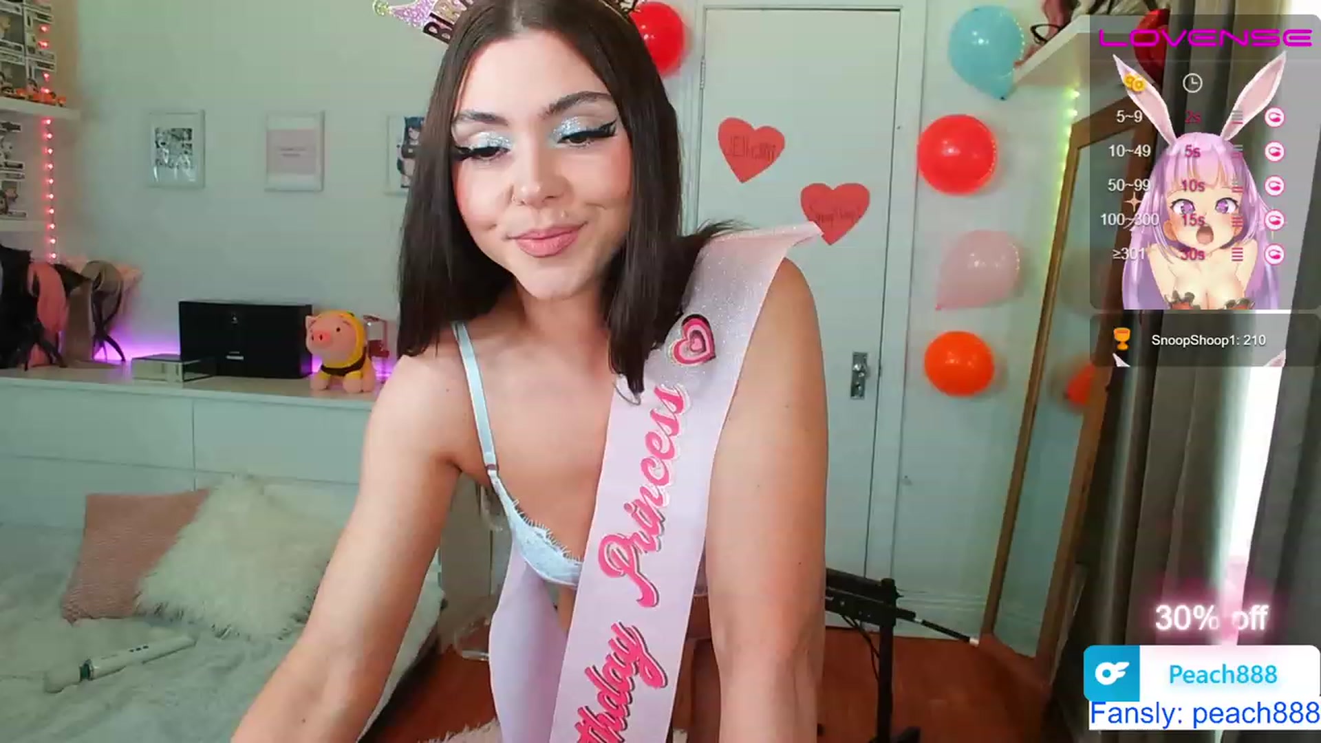 Gallery image thumbnail from Peach888's myfreecams stream on, 05/05/2023, 14:07 image 7 of 20
