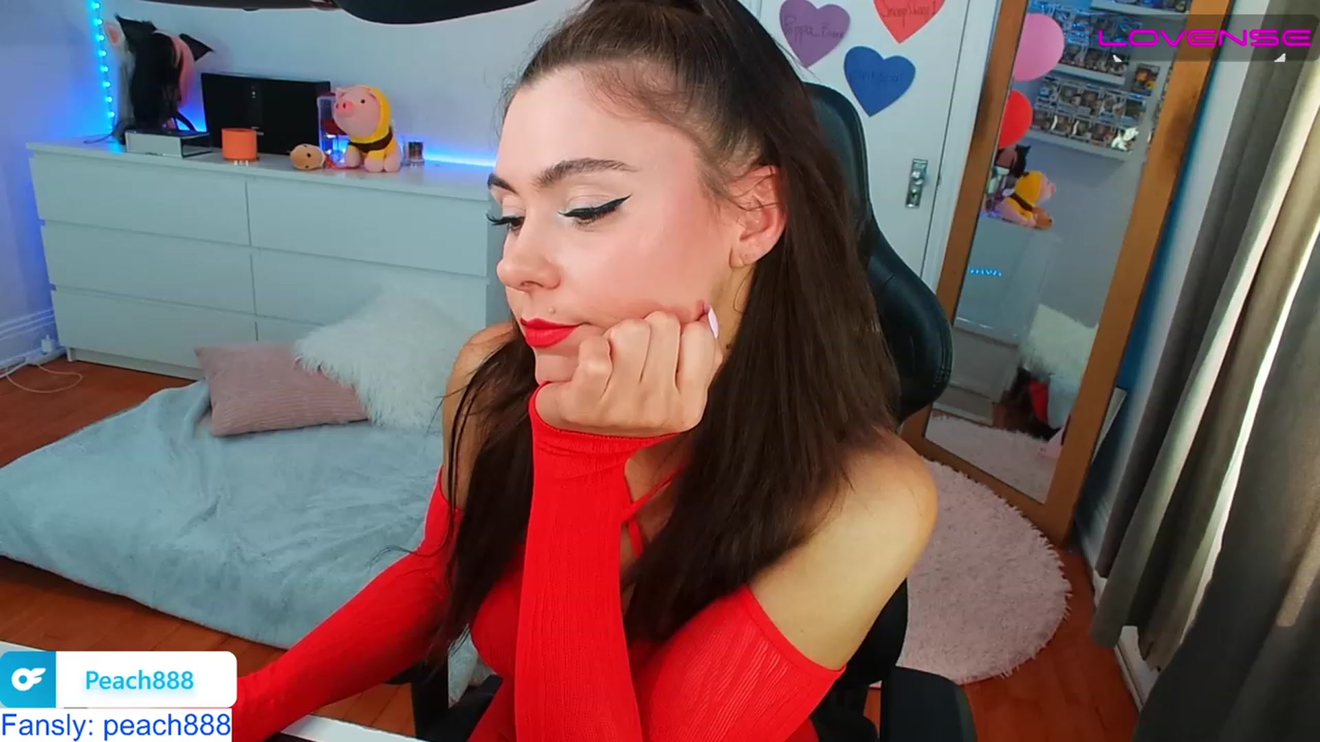 Gallery image thumbnail from Peach888's myfreecams stream on, 05/18/2023, 13:58 image 17 of 20