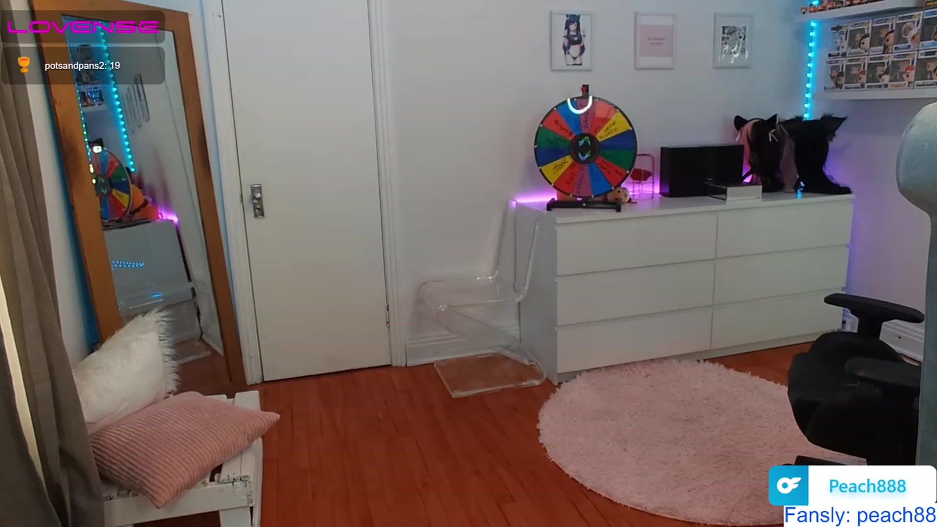 Gallery image thumbnail from Peach888's myfreecams stream on, 06/06/2023, 20:50 image 8 of 20