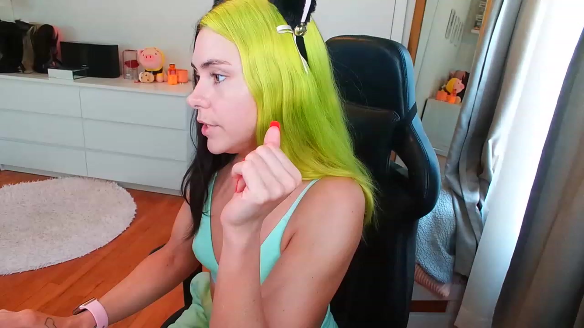 Gallery image thumbnail from Peach888's myfreecams stream on, 06/08/2023, 15:04 image 4 of 20
