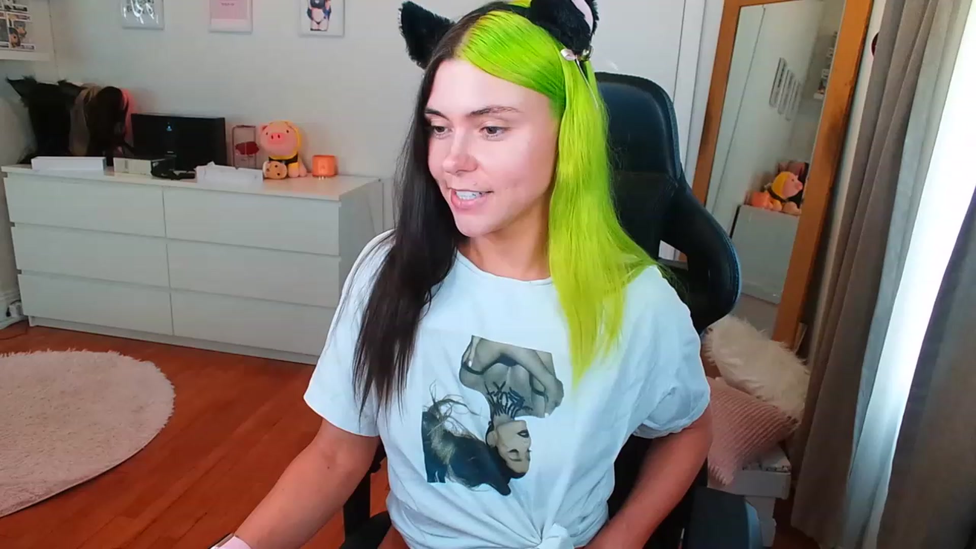 Gallery image thumbnail from Peach888's myfreecams stream on, 06/09/2023, 18:31 image 9 of 20