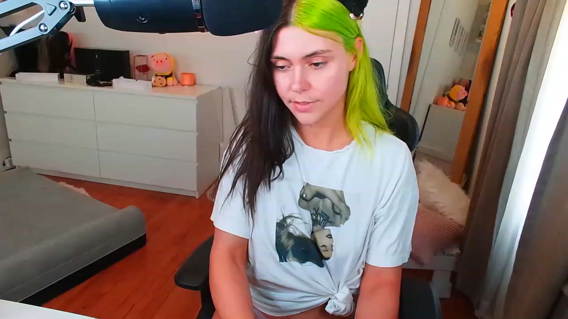 Gallery image thumbnail from Peach888's myfreecams stream on, 06/09/2023, 18:31 image 20 of 20