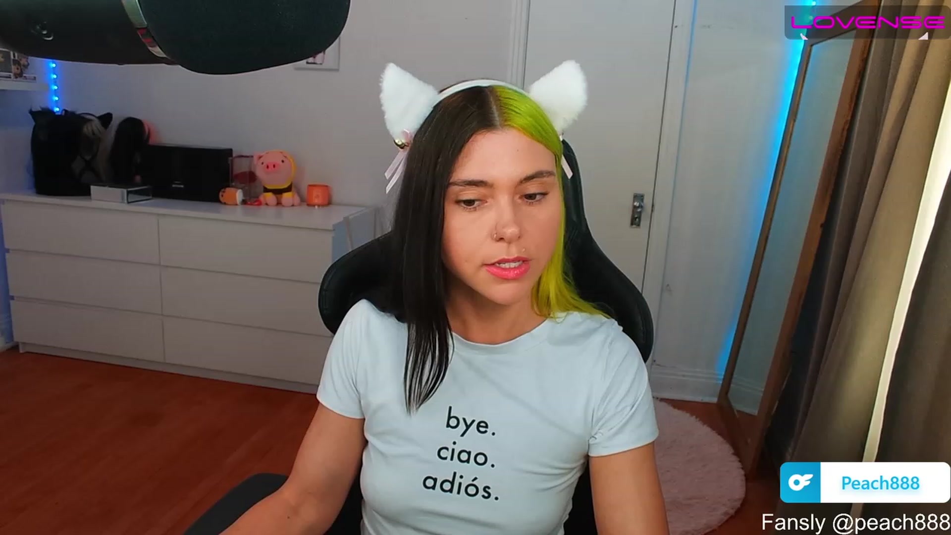 Gallery image thumbnail from Peach888's myfreecams stream on, 06/16/2023, 15:56 image 17 of 20
