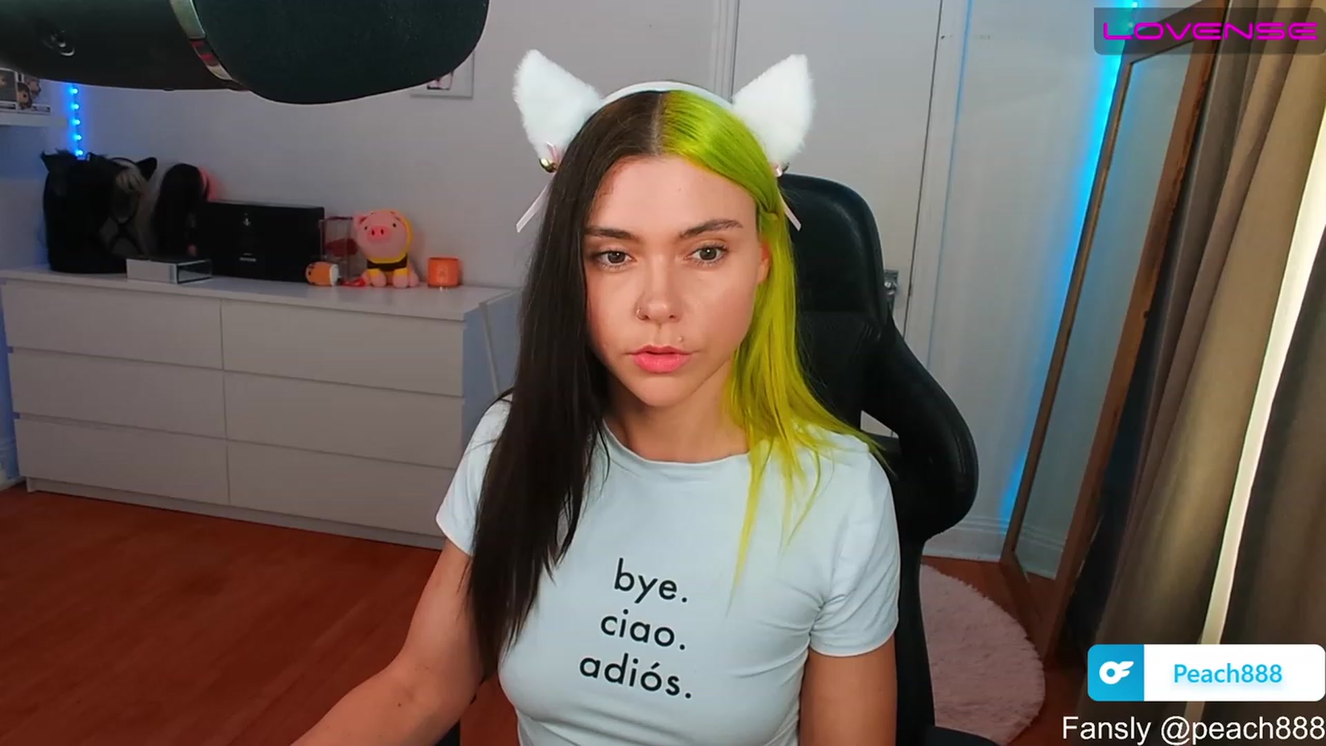Gallery image thumbnail from Peach888's myfreecams stream on, 06/16/2023, 15:56 image 10 of 20