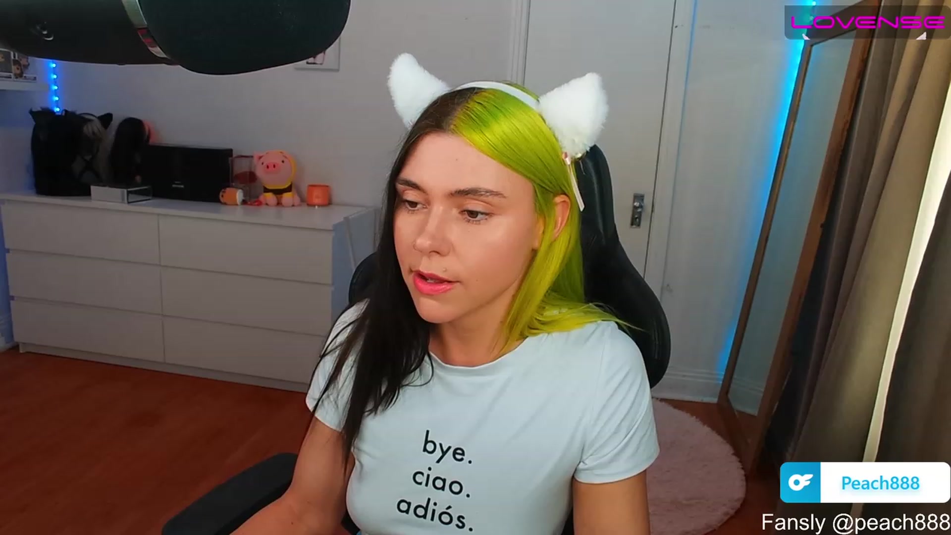 Gallery image thumbnail from Peach888's myfreecams stream on, 06/16/2023, 15:56 image 18 of 20
