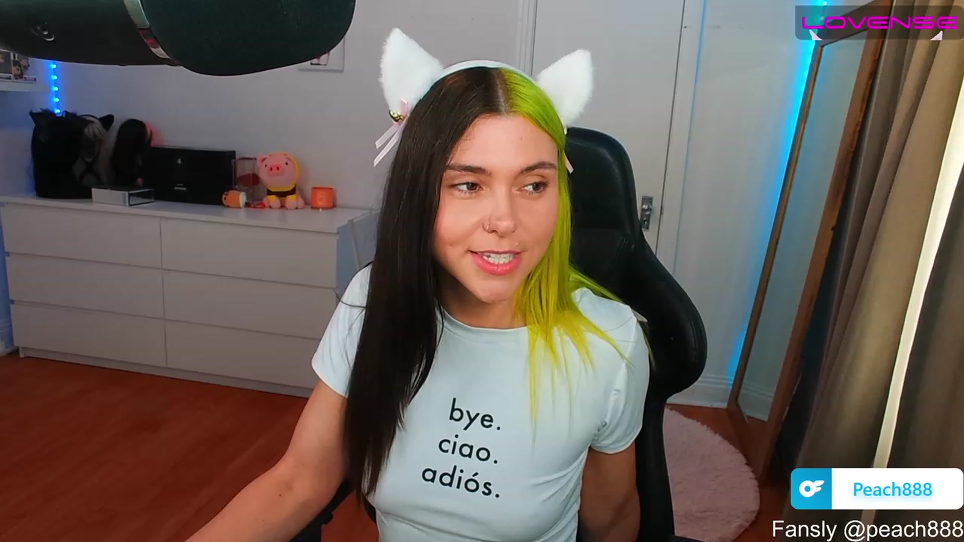 Gallery image thumbnail from Peach888's myfreecams stream on, 06/16/2023, 15:56 image 11 of 20
