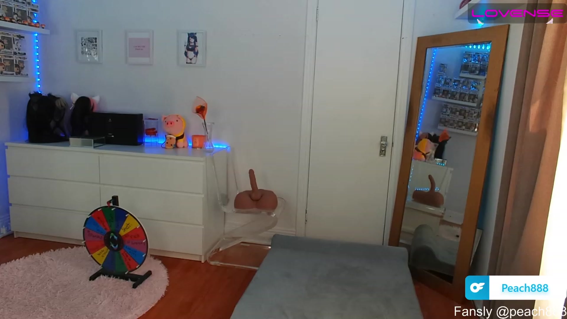Gallery image thumbnail from Peach888's myfreecams stream on, 06/19/2023, 16:25 image 17 of 20